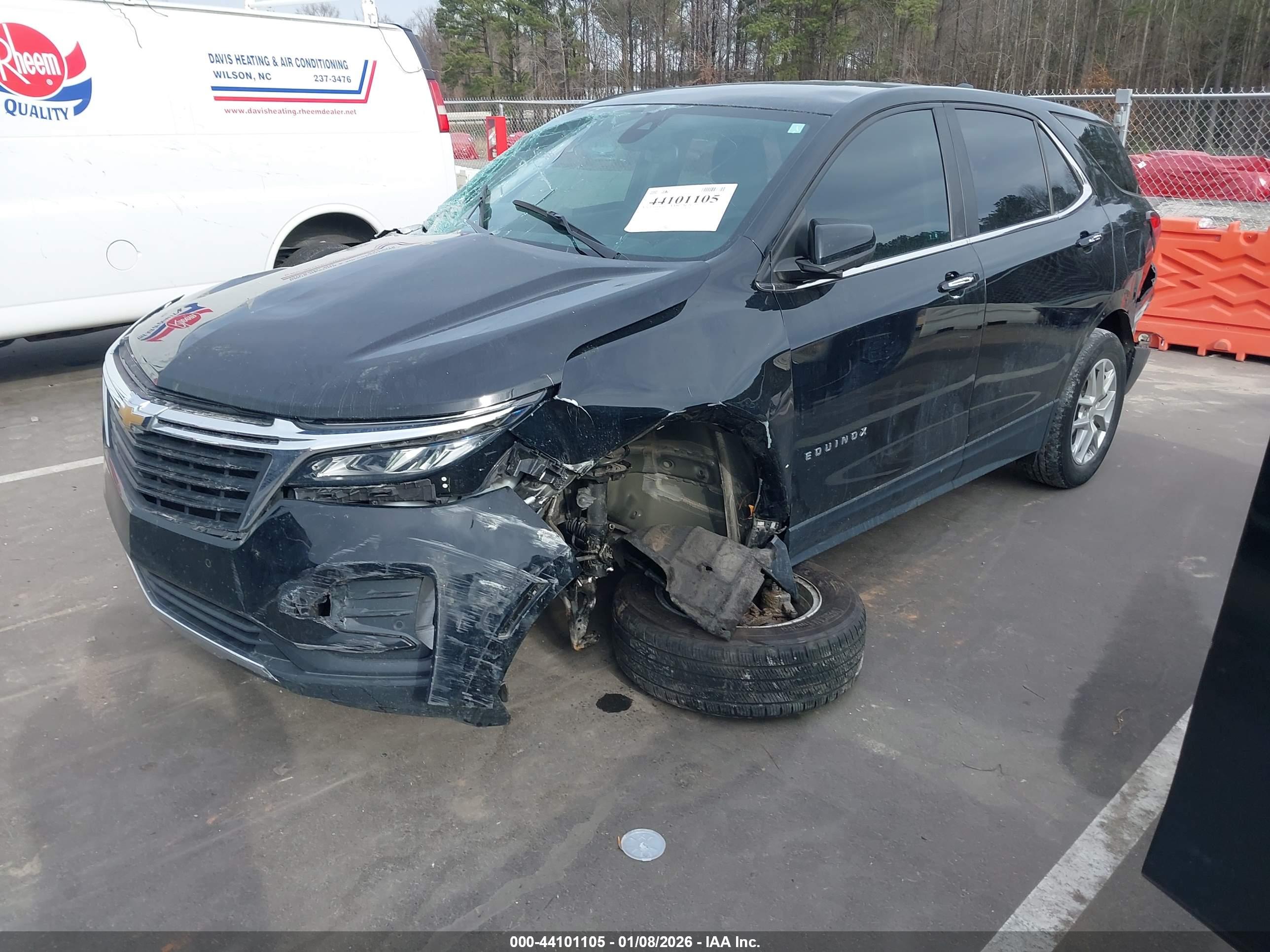 CHEVROLET EQUINOX image 2