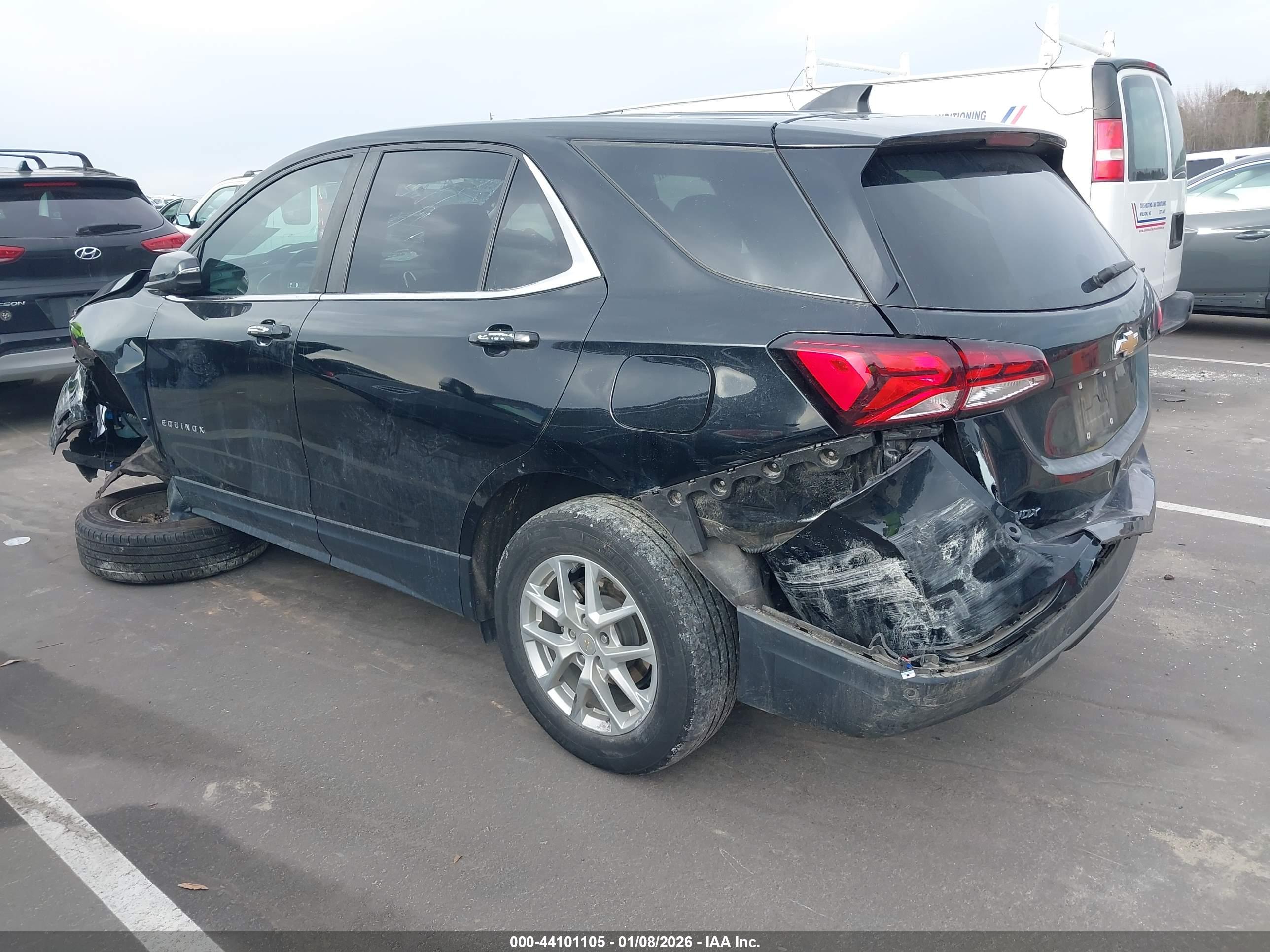 CHEVROLET EQUINOX image 3