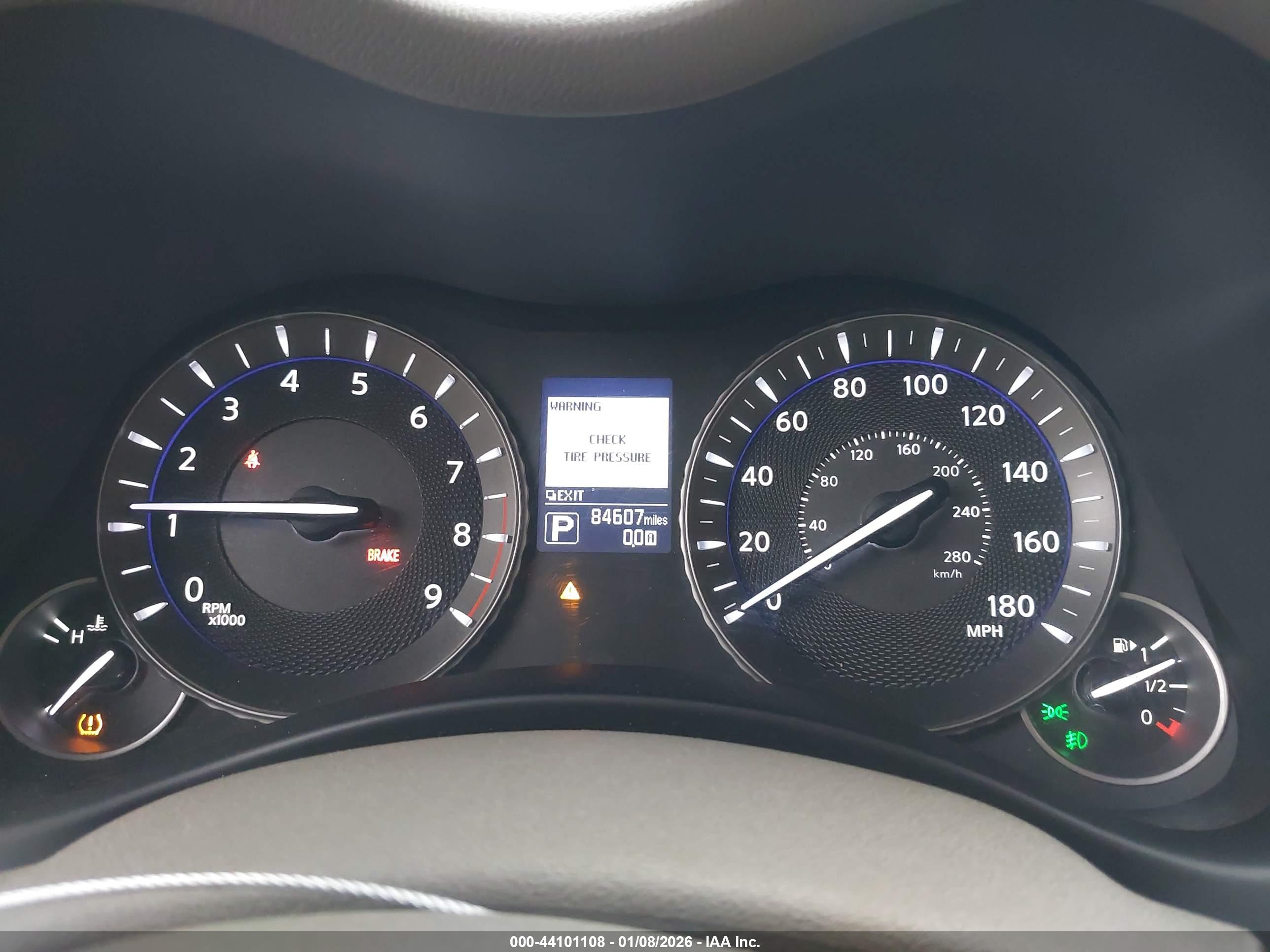 INFINITI Q70L image 7