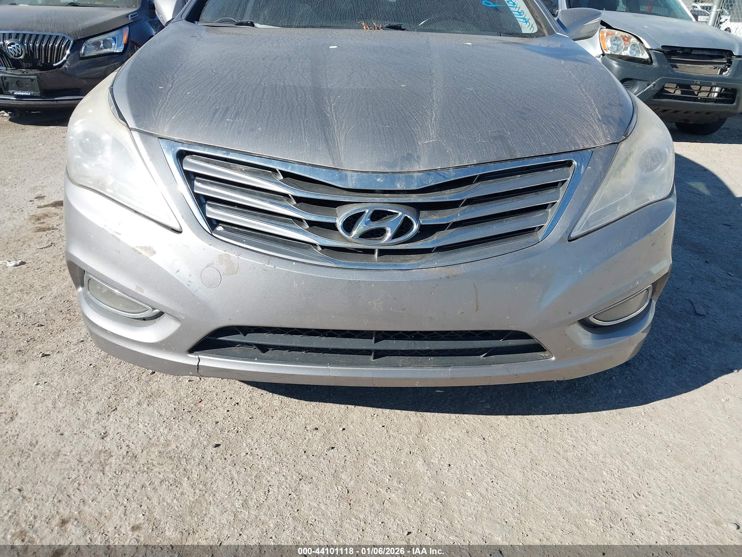 HYUNDAI AZERA image 6