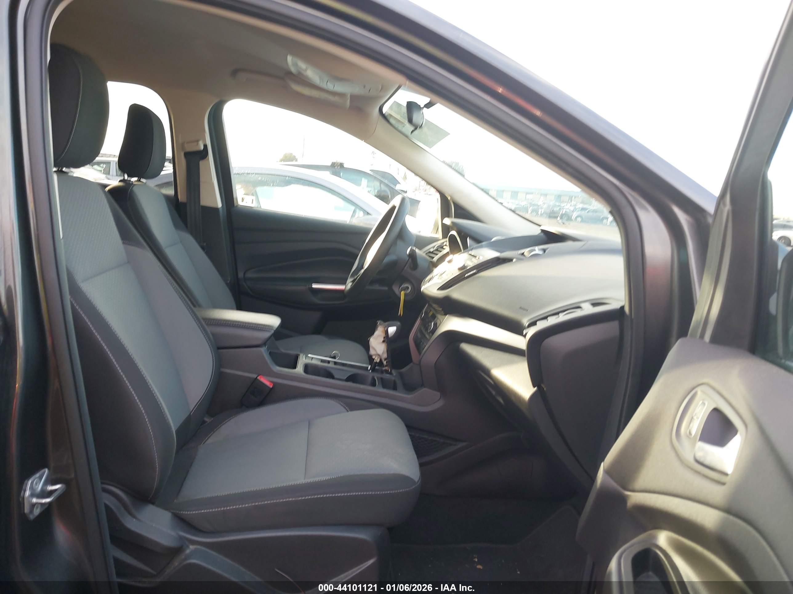 FORD ESCAPE image 5