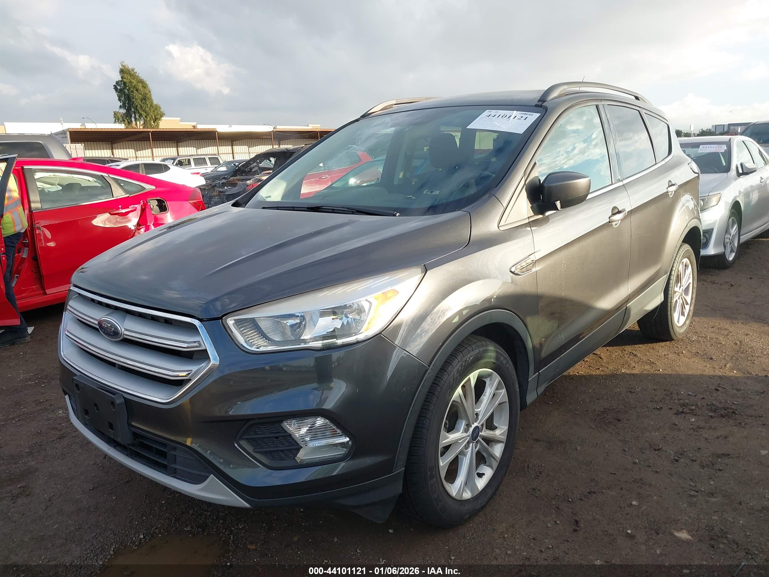 FORD ESCAPE image 6