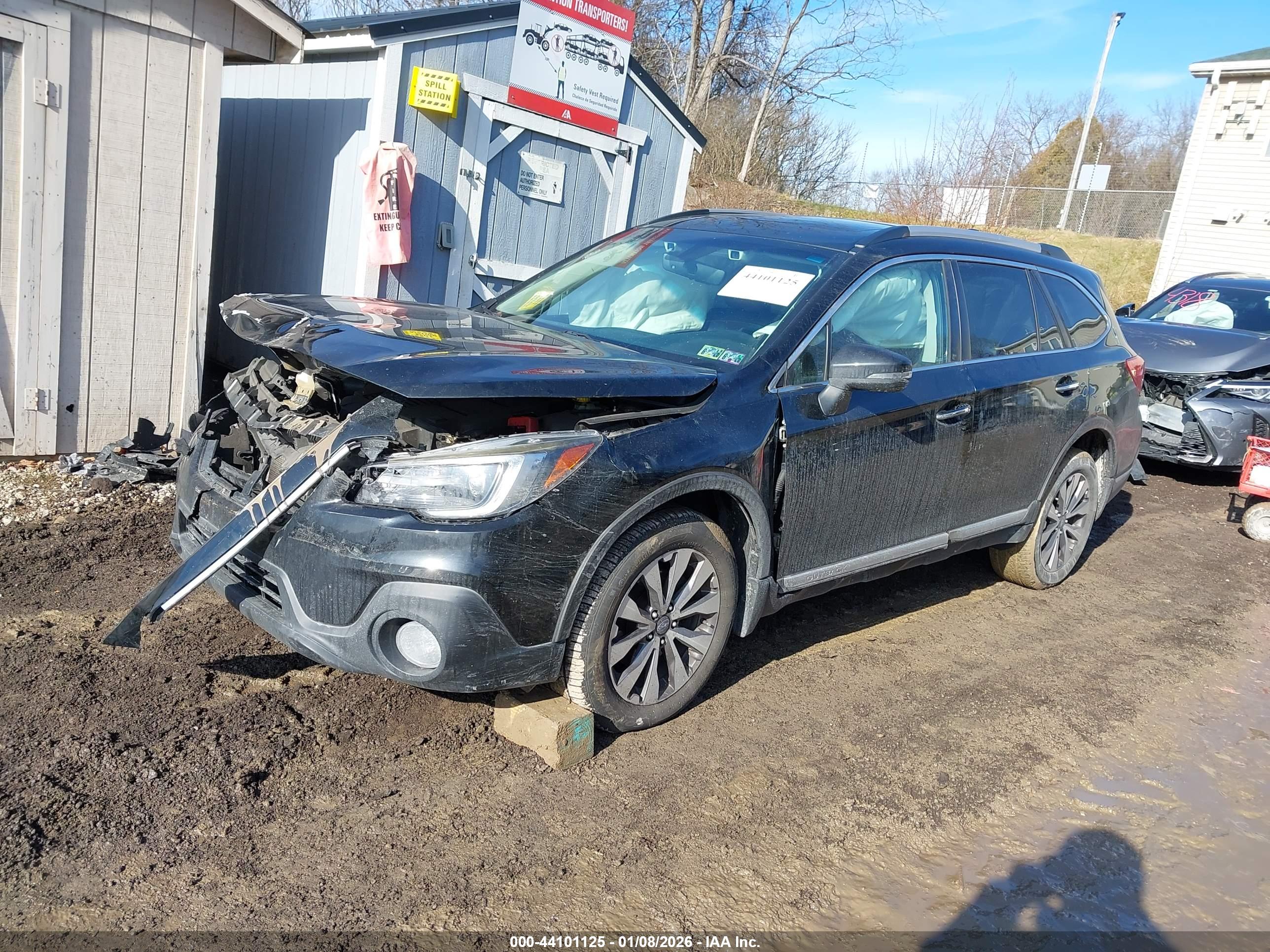 SUBARU OUTBACK image 2