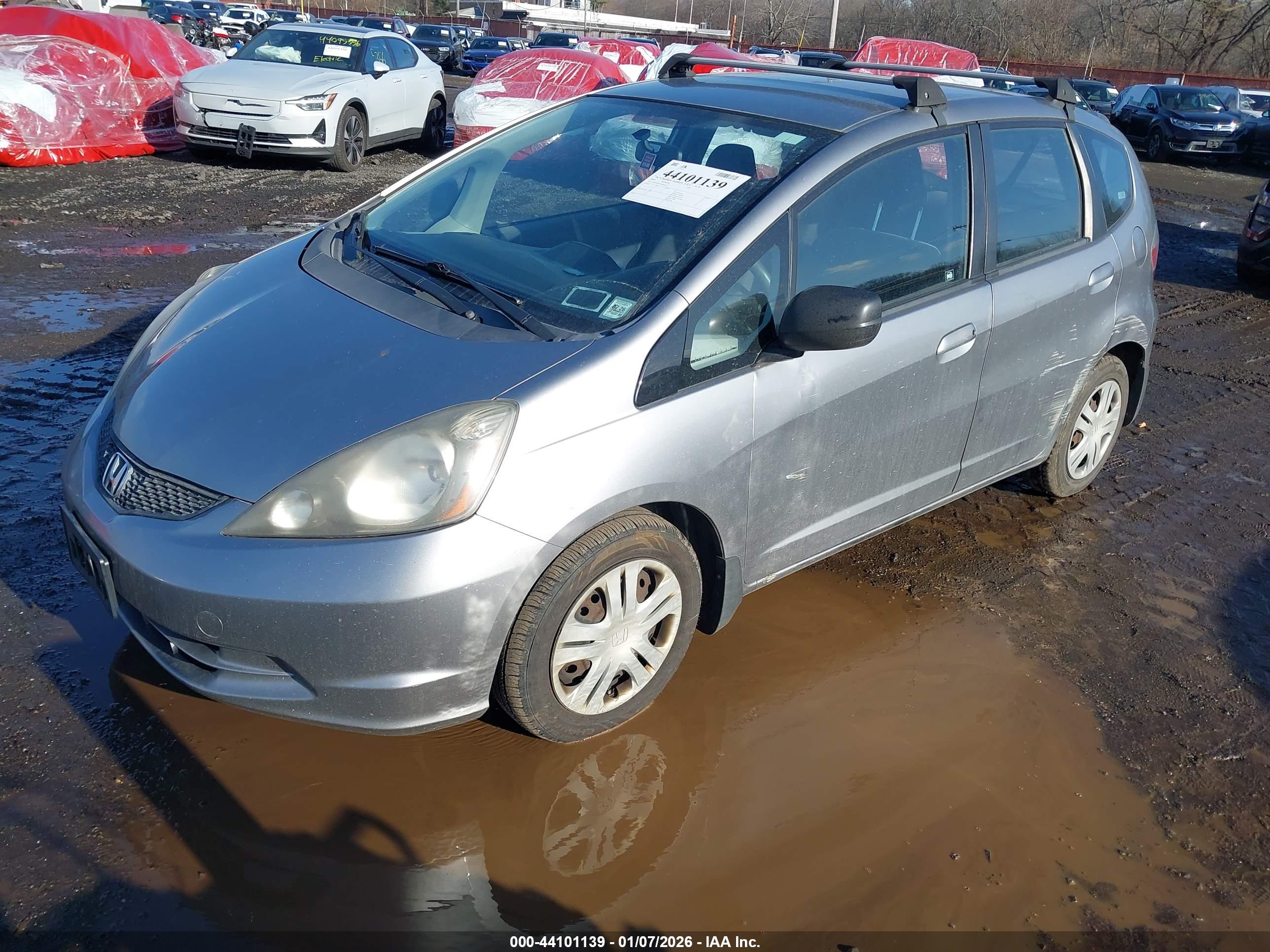 HONDA FIT image 2