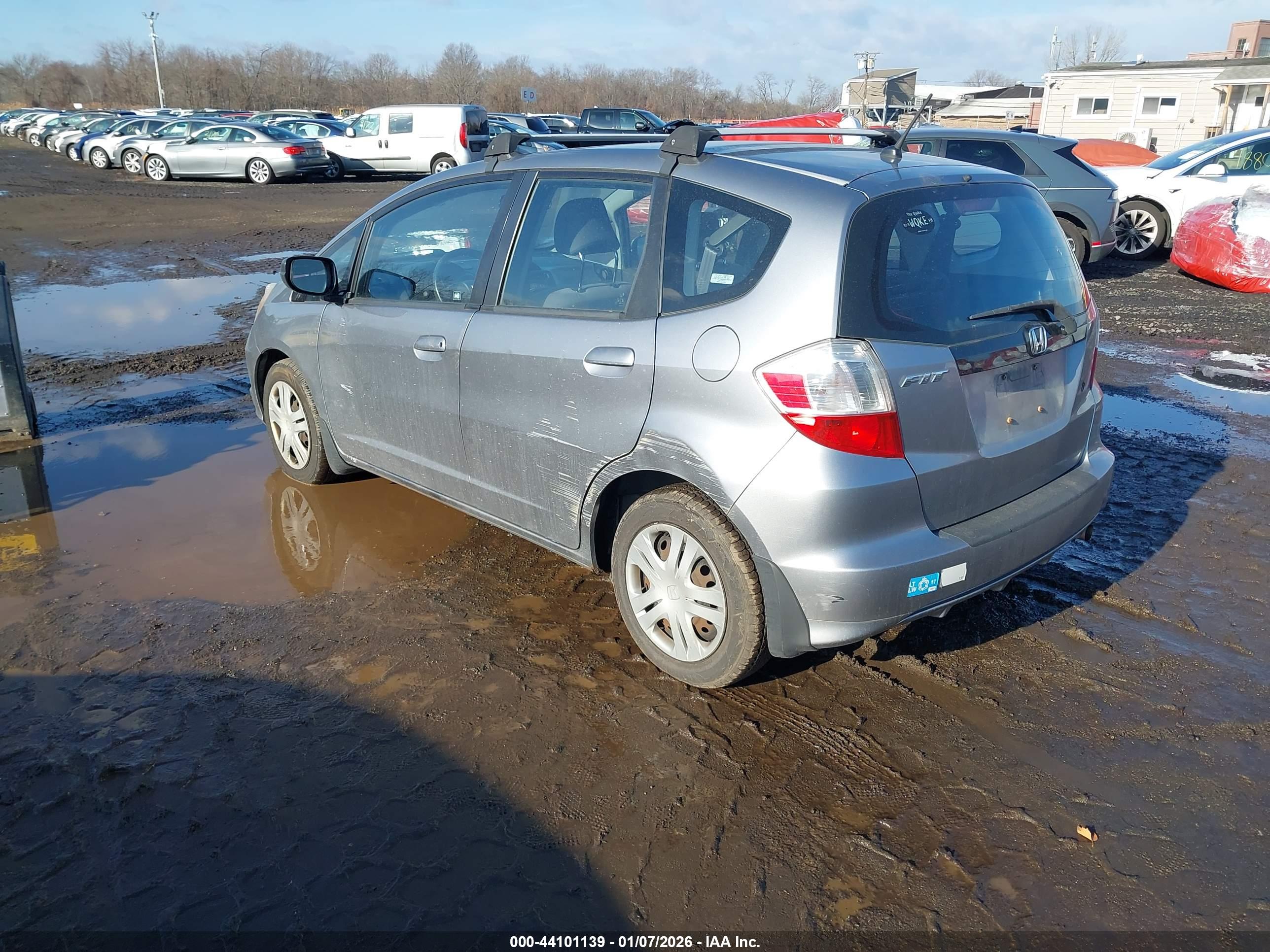 HONDA FIT image 3