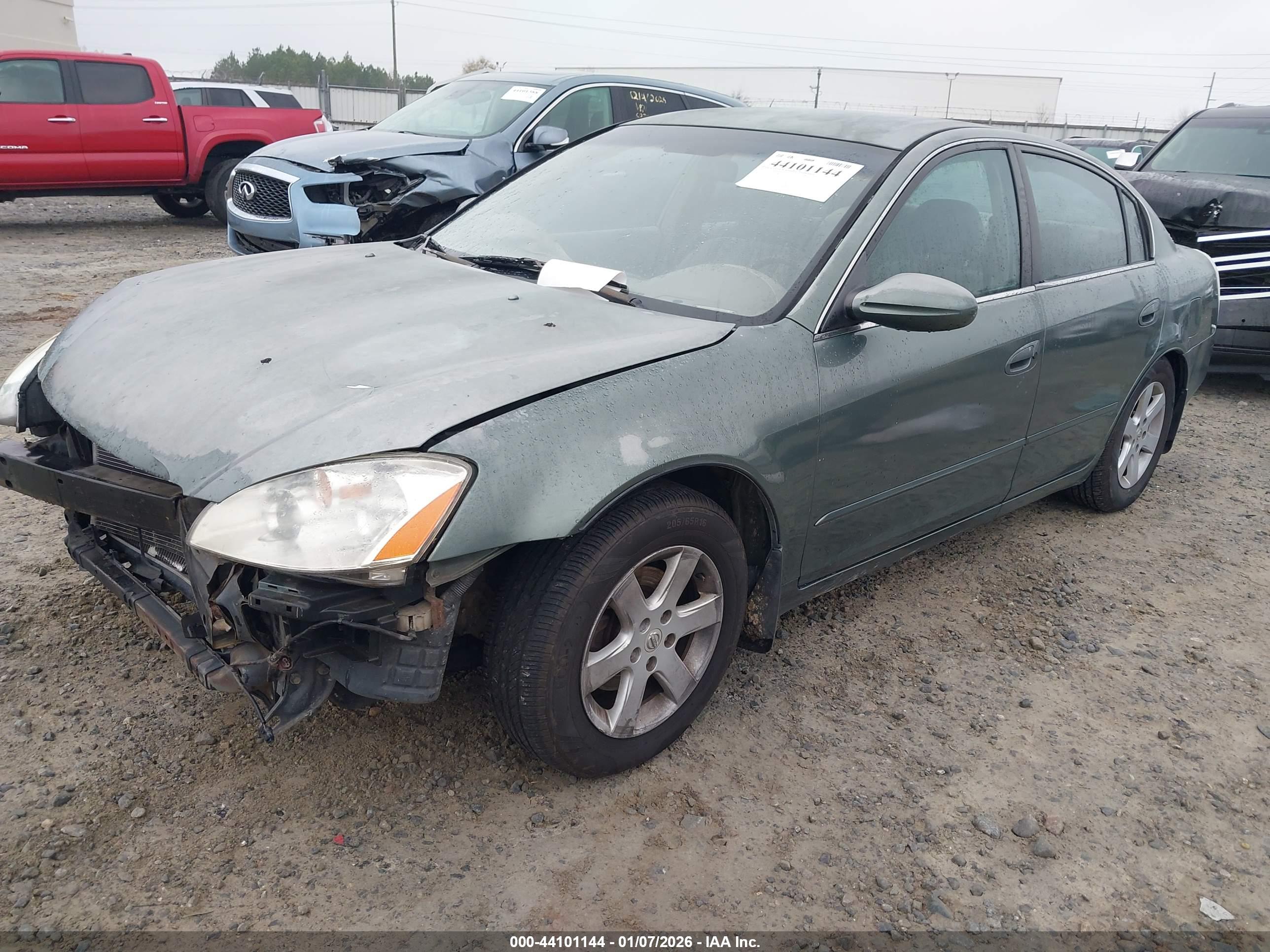 NISSAN ALTIMA image 2