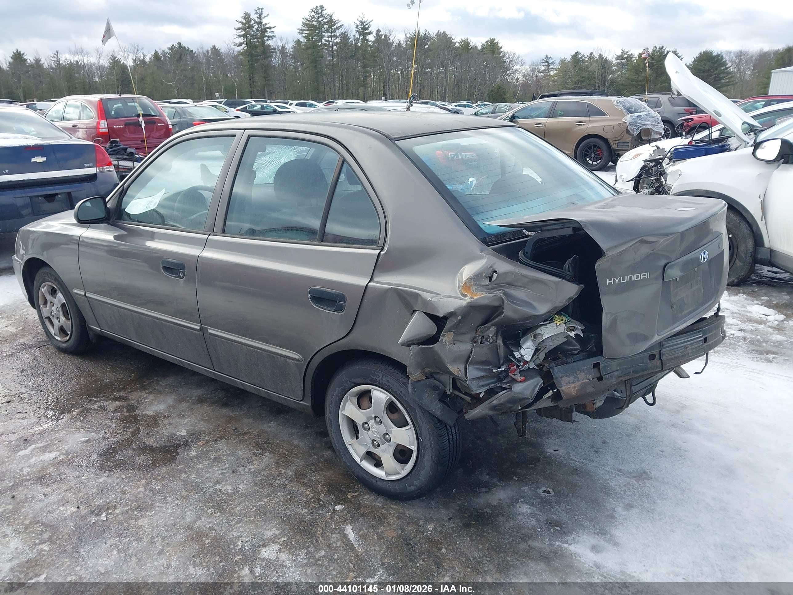 HYUNDAI ACCENT image 3