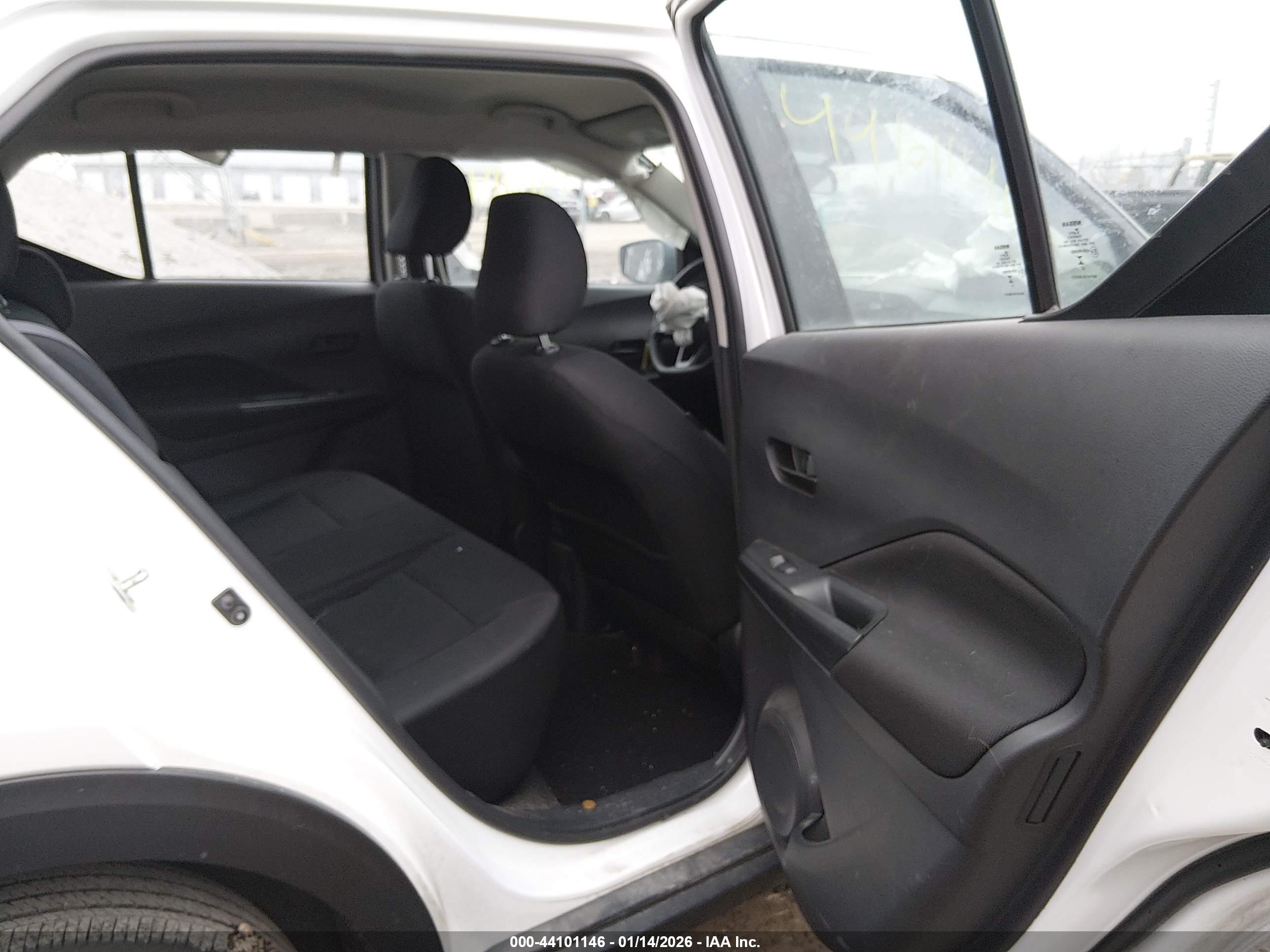 NISSAN KICKS image 8