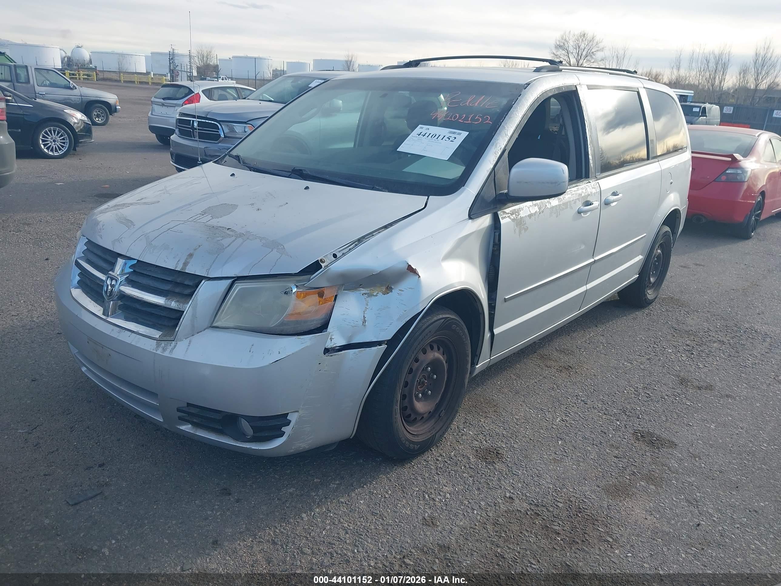 DODGE GRAND image 2