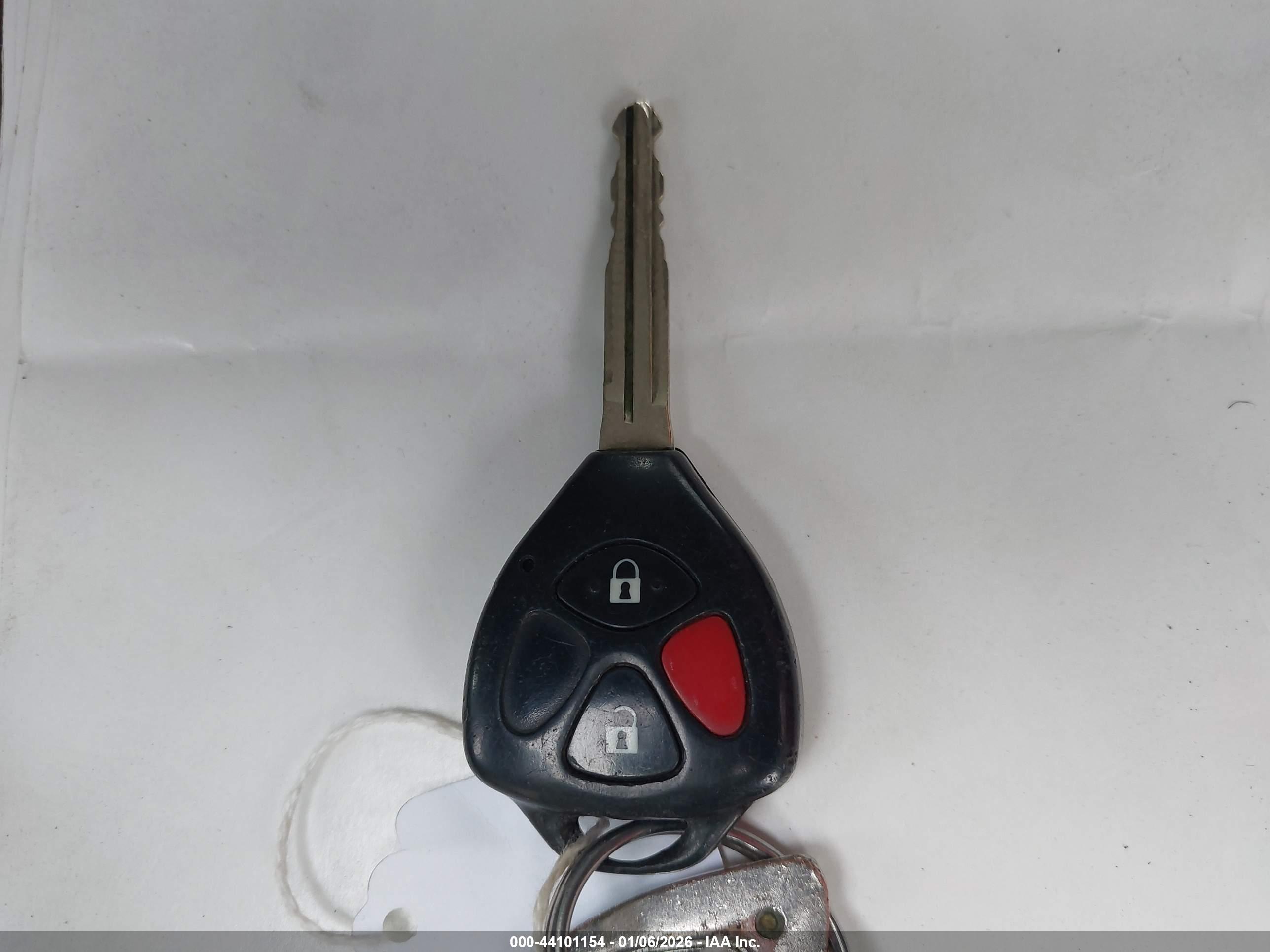TOYOTA RAV4 image 11