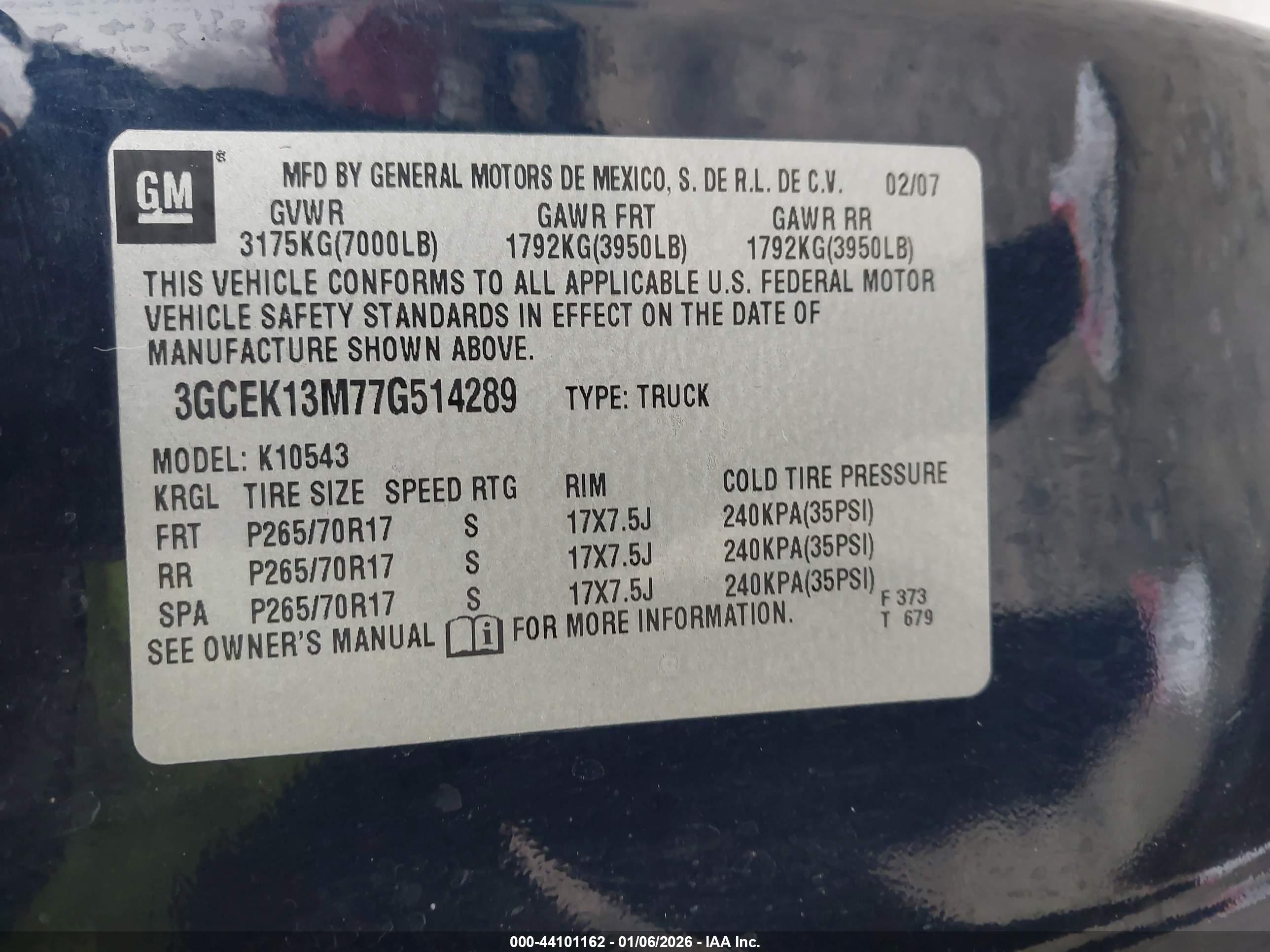 CHEVROLET SILVERADO image 9