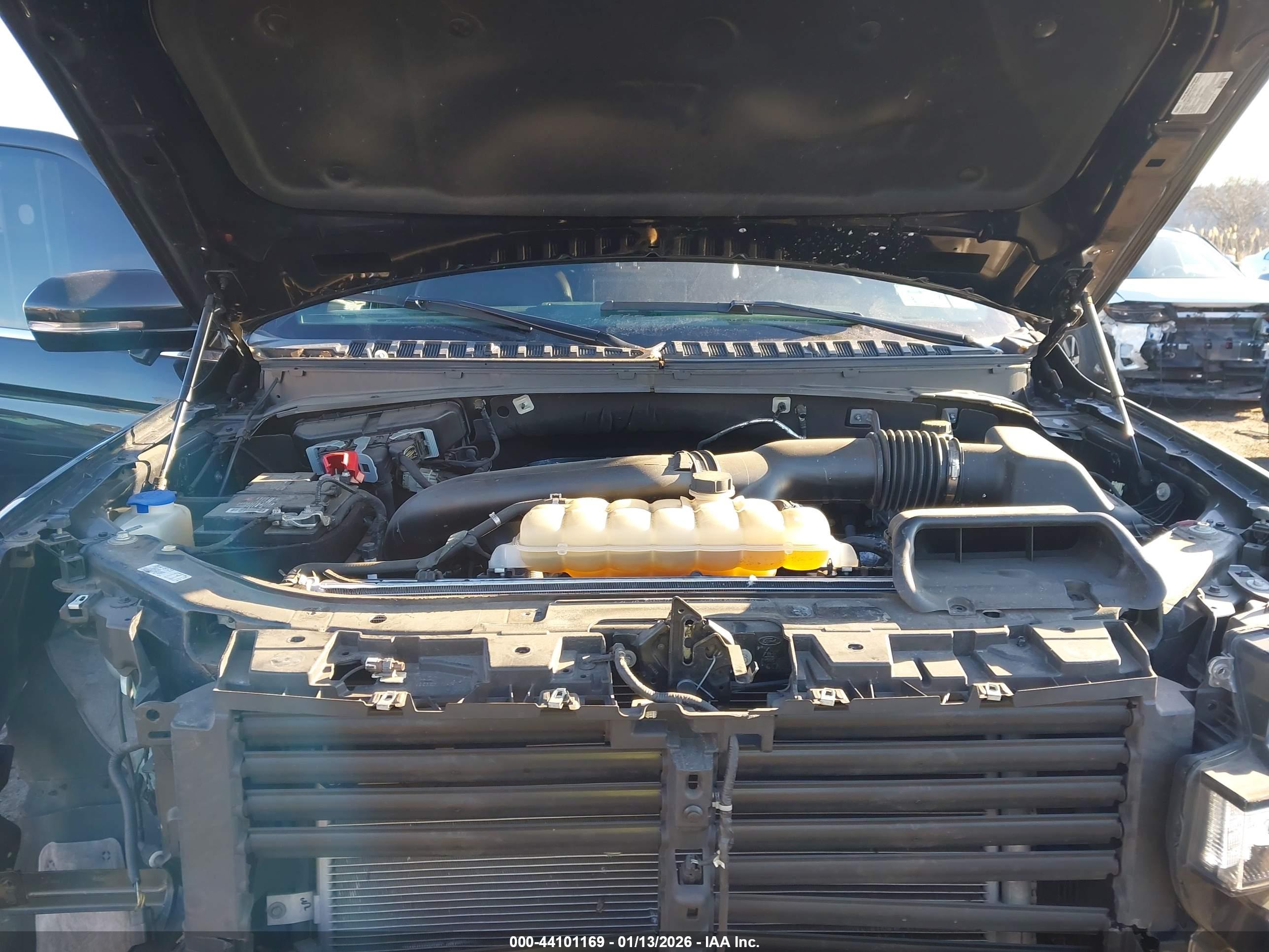 FORD EXPEDITION image 10