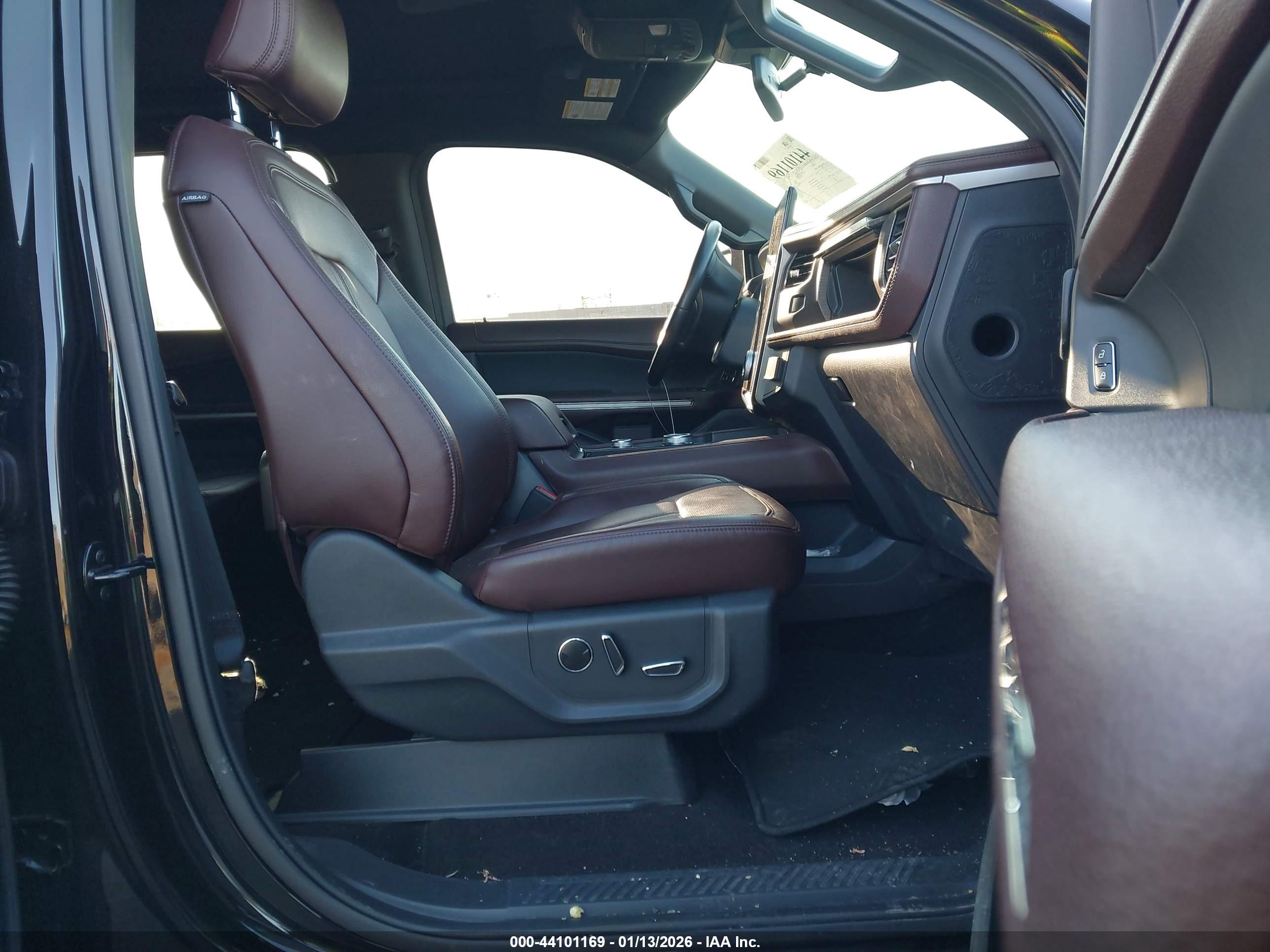 FORD EXPEDITION image 5