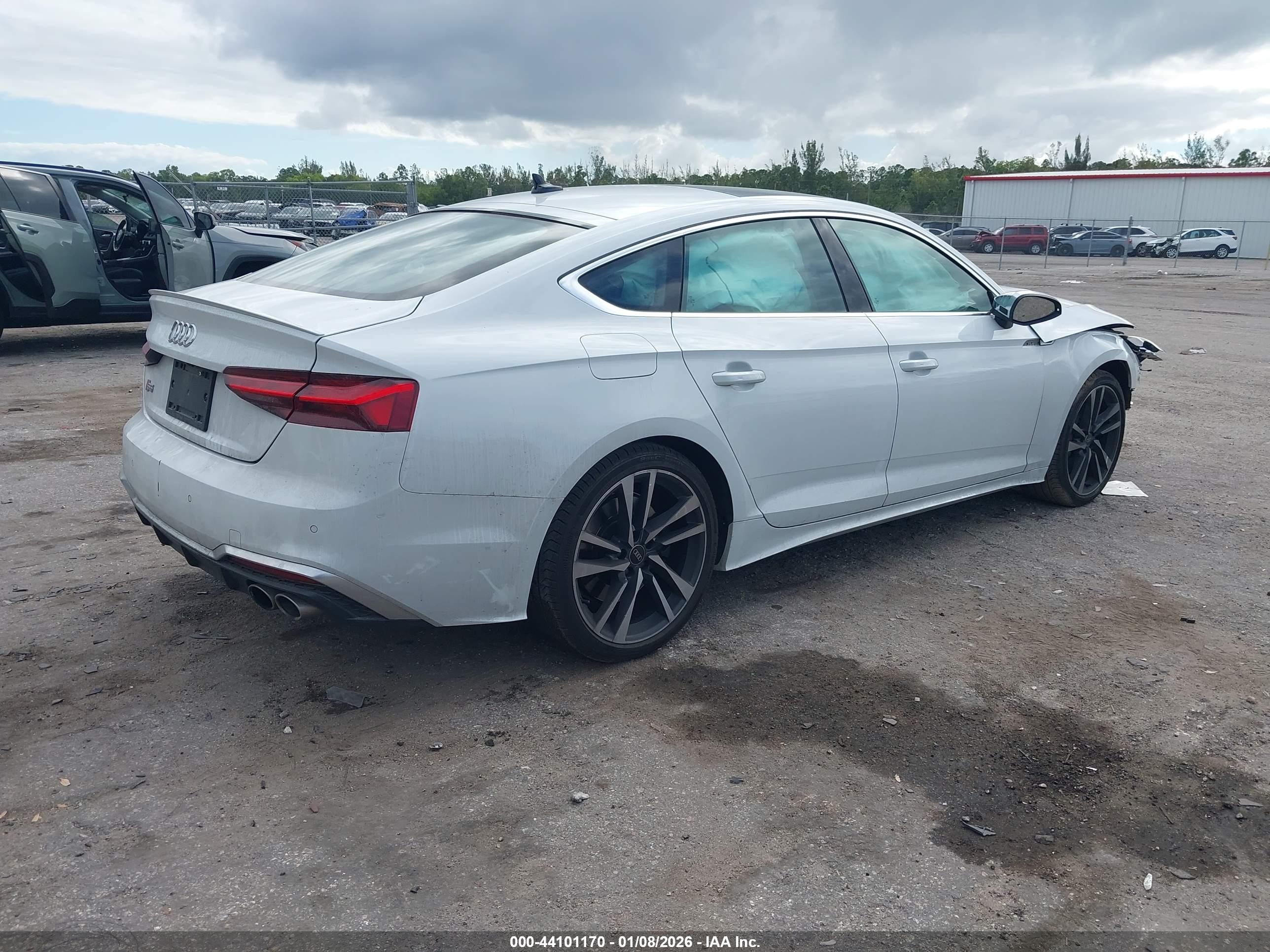 AUDI S5 image 4