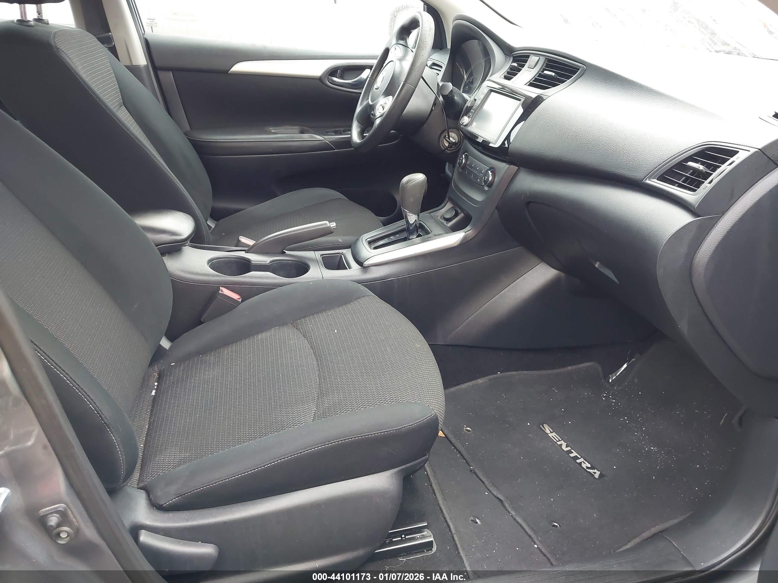 NISSAN SENTRA image 5