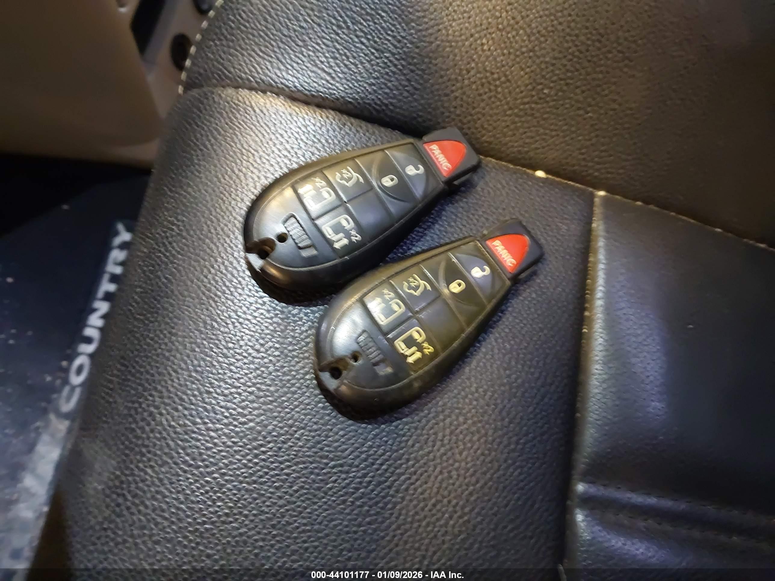 CHRYSLER TOWN image 11
