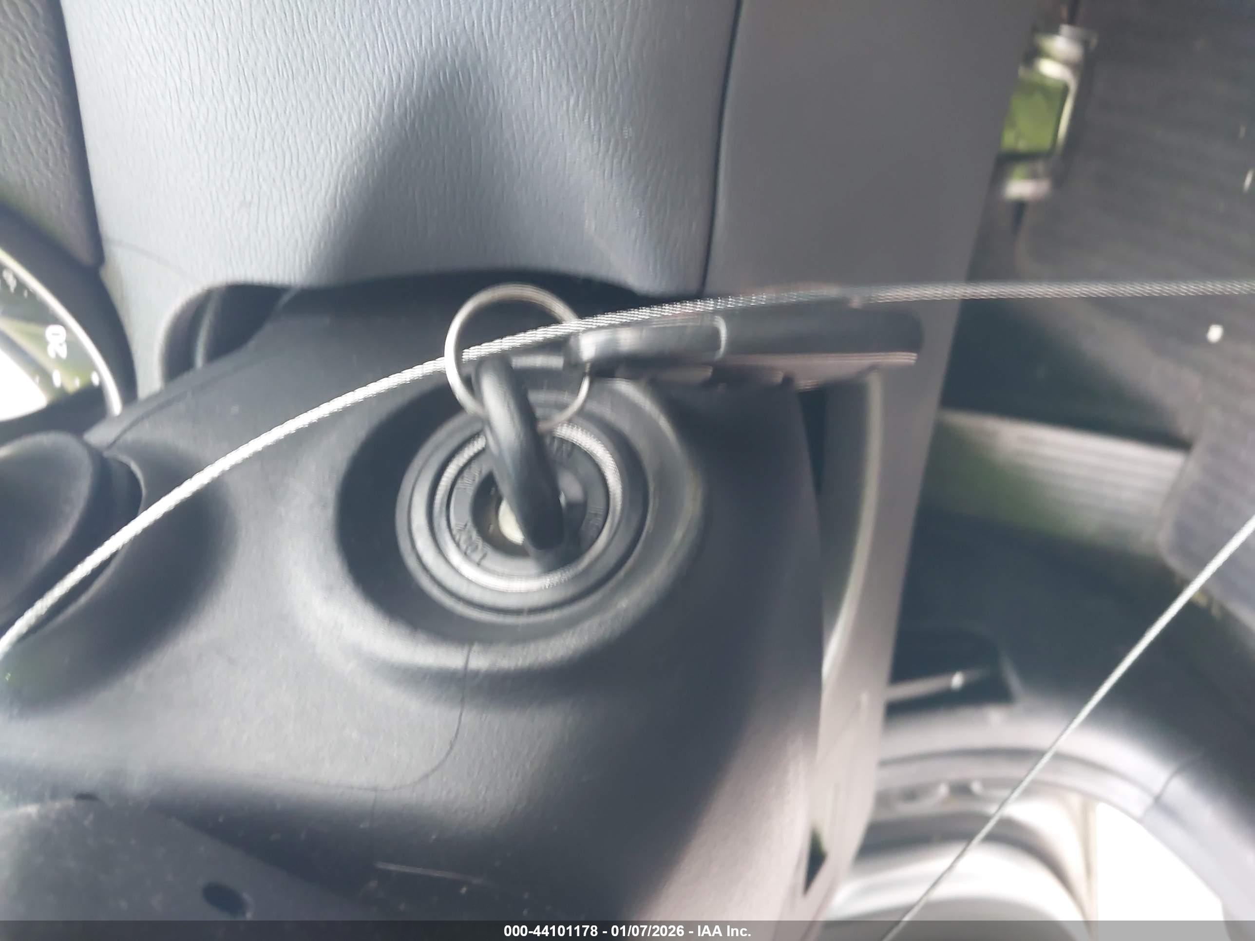 HYUNDAI ELANTRA image 11