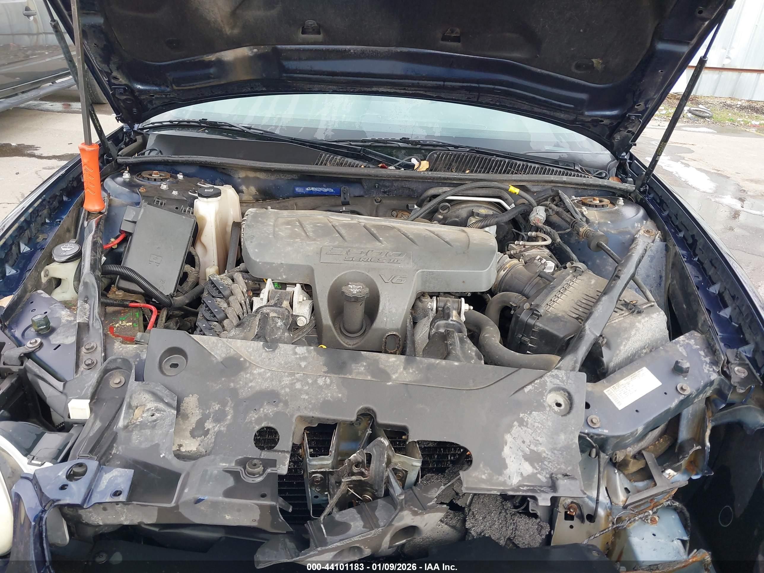BUICK LACROSSE image 10