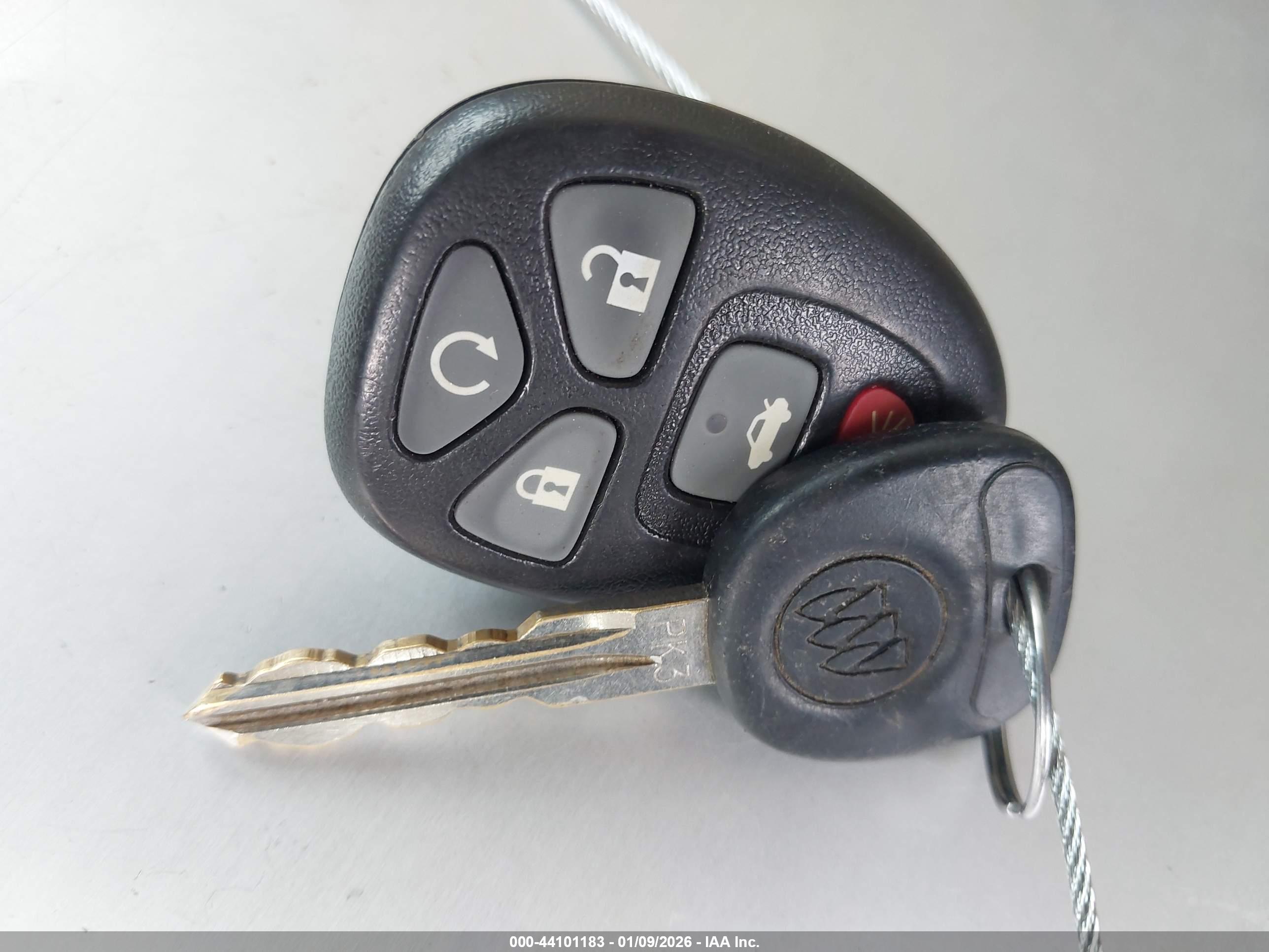 BUICK LACROSSE image 11