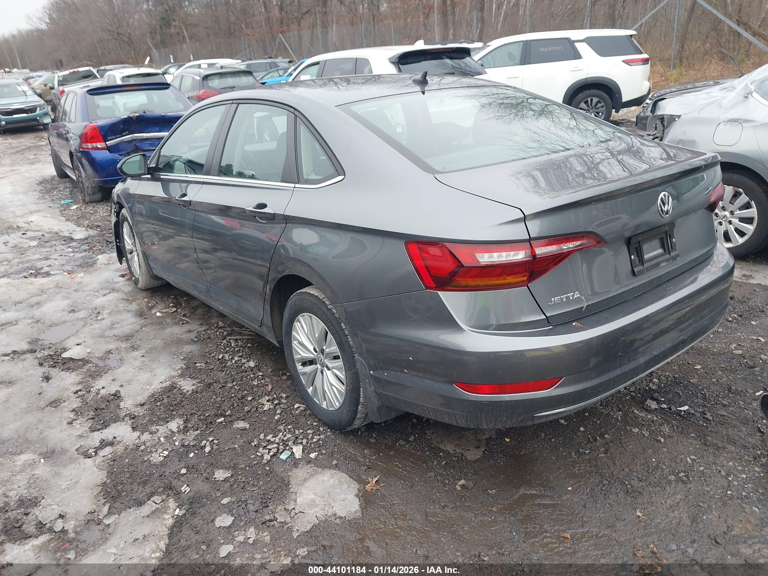 VOLKSWAGEN JETTA image 3