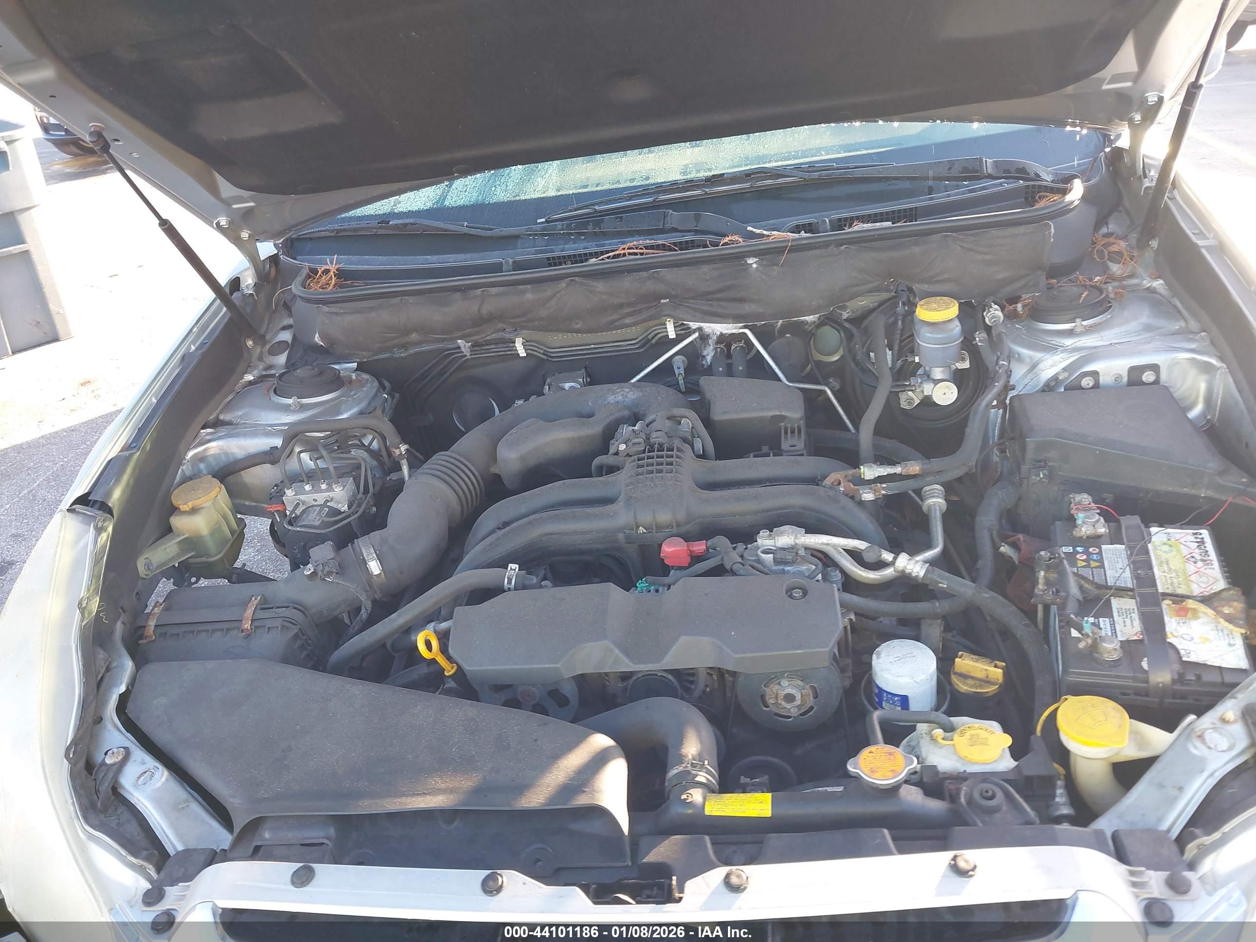 SUBARU OUTBACK image 10
