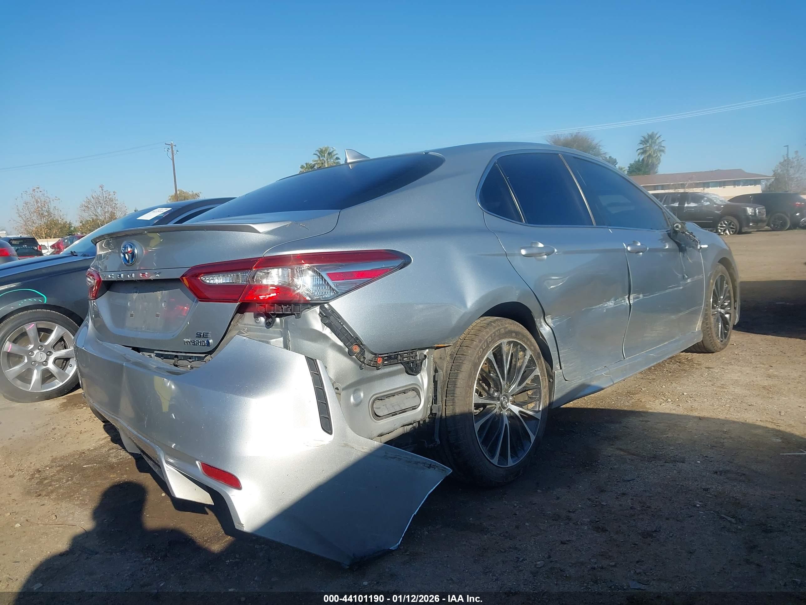 TOYOTA CAMRY image 4