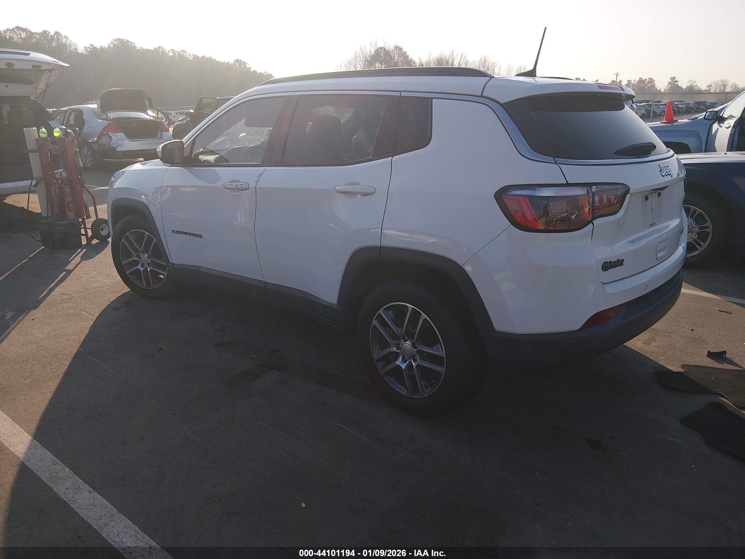 JEEP COMPASS image 3