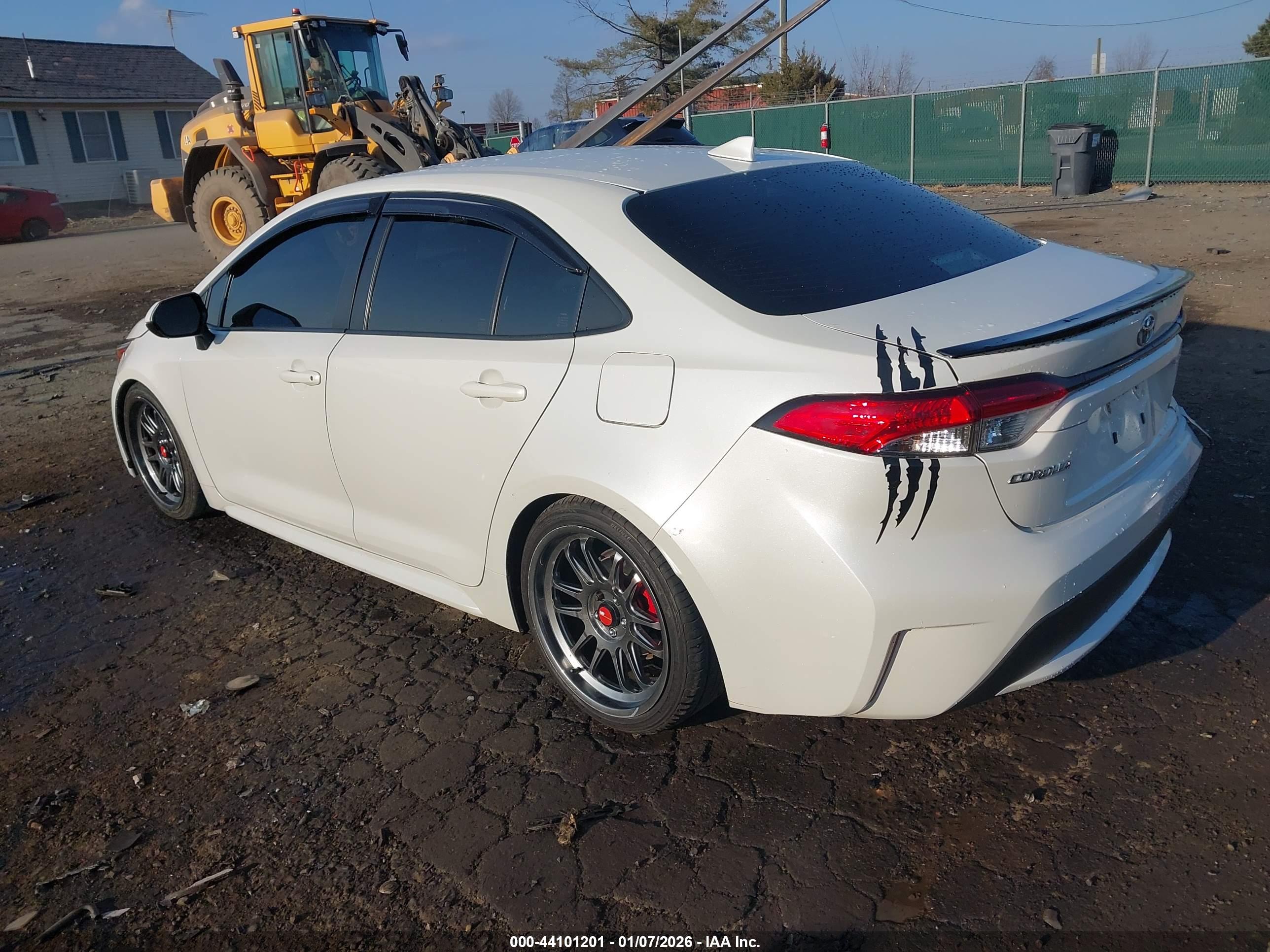 TOYOTA COROLLA image 3