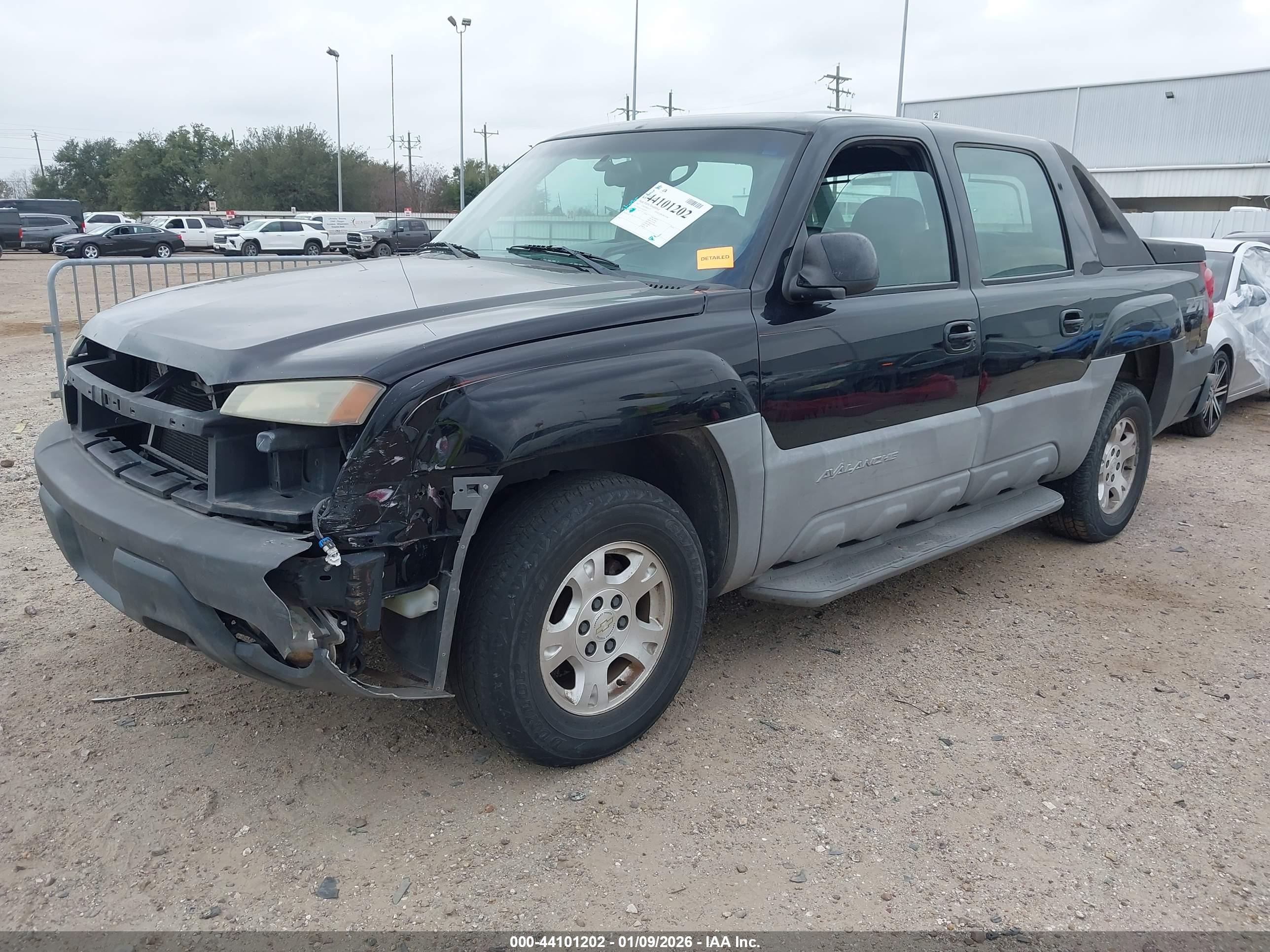 CHEVROLET AVALANCHE image 2