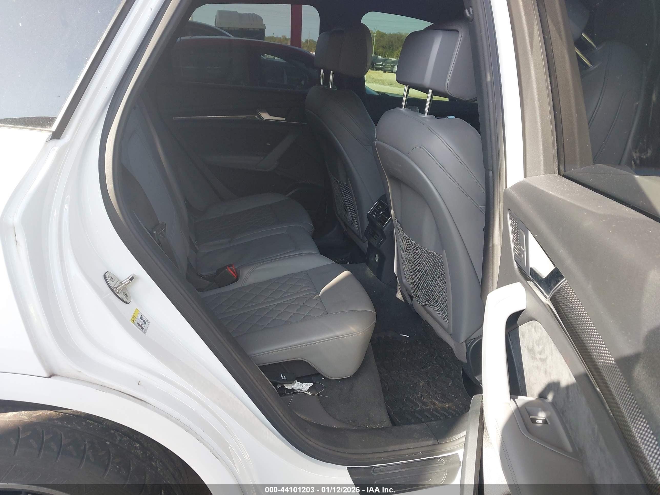 AUDI SQ5 image 8