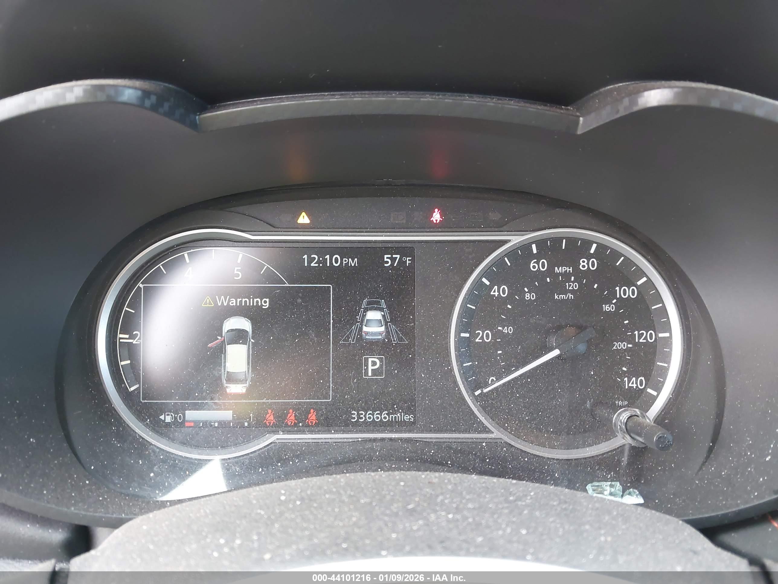 NISSAN VERSA image 7