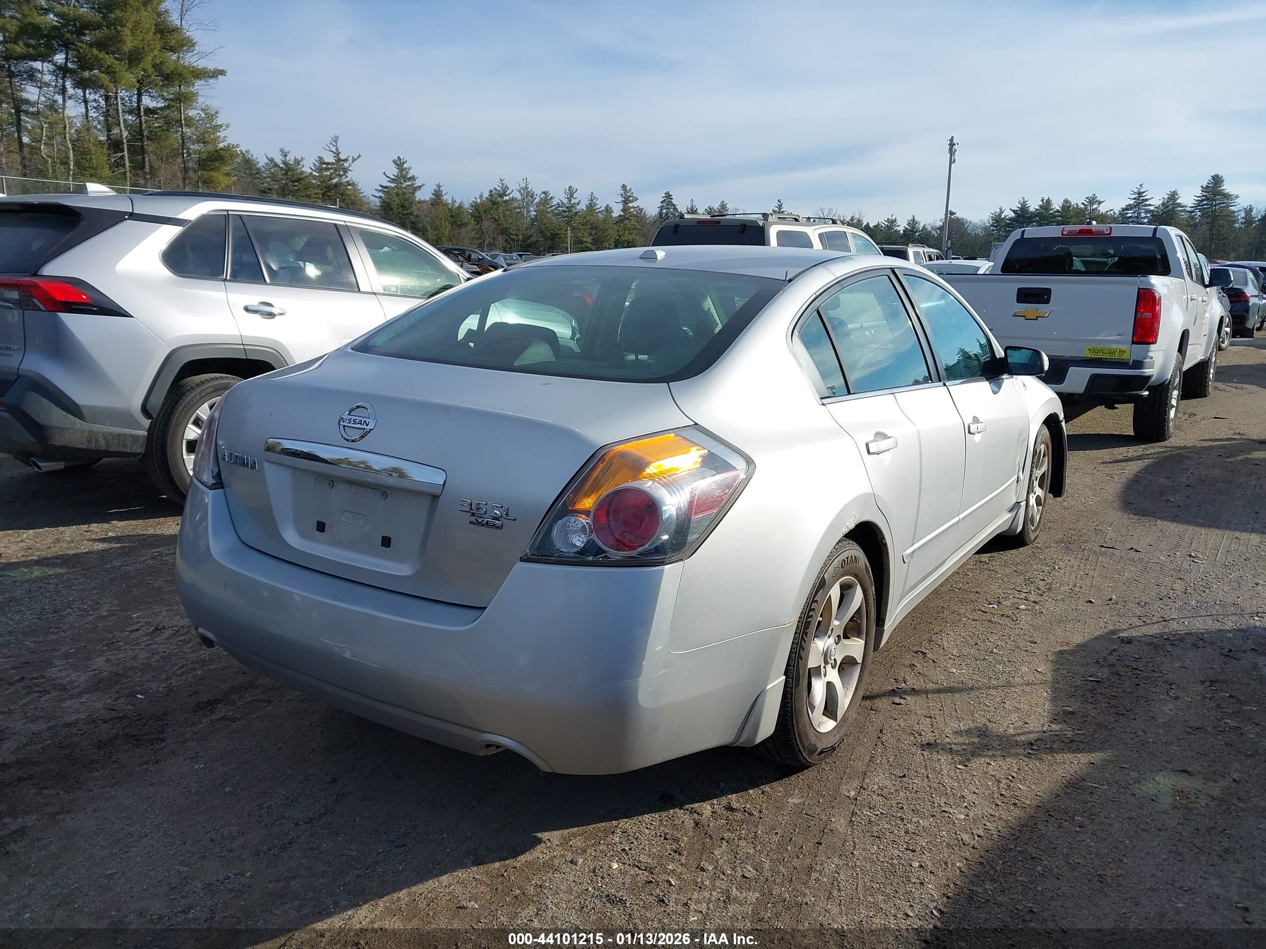 NISSAN ALTIMA image 4