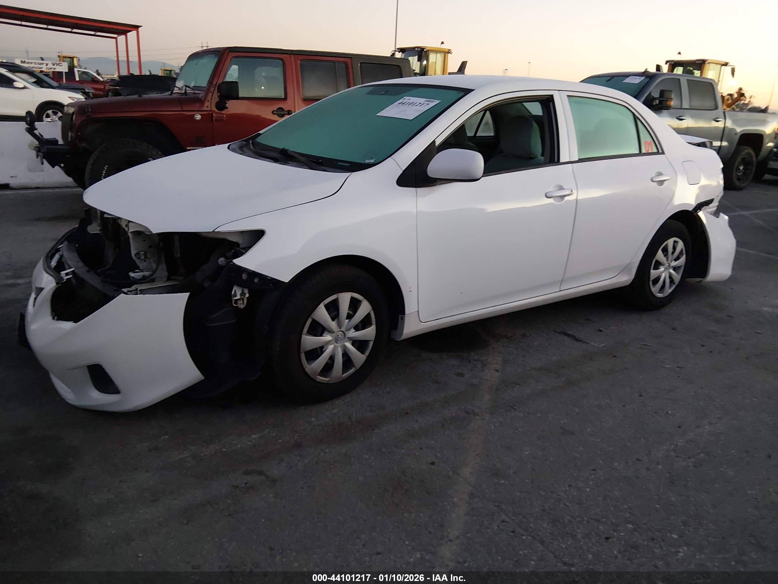 TOYOTA COROLLA image 2