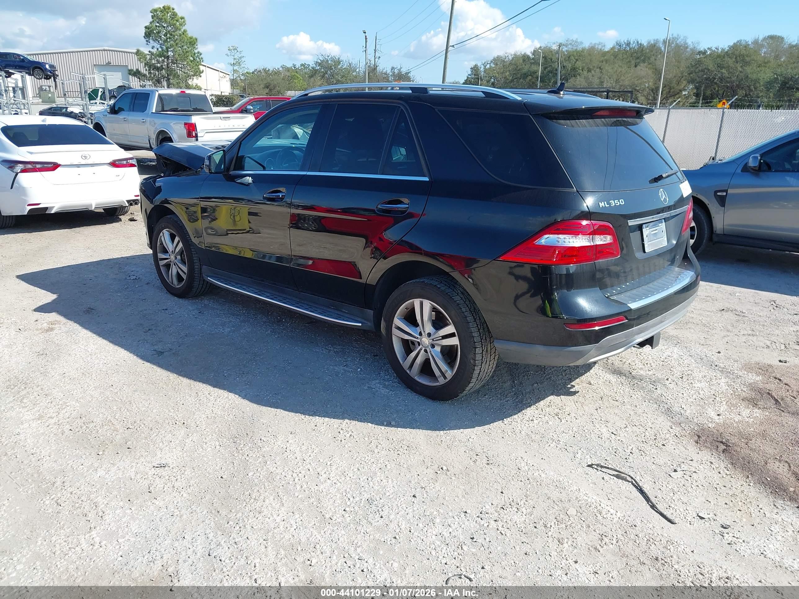 MERCEDES-BENZ ML image 3