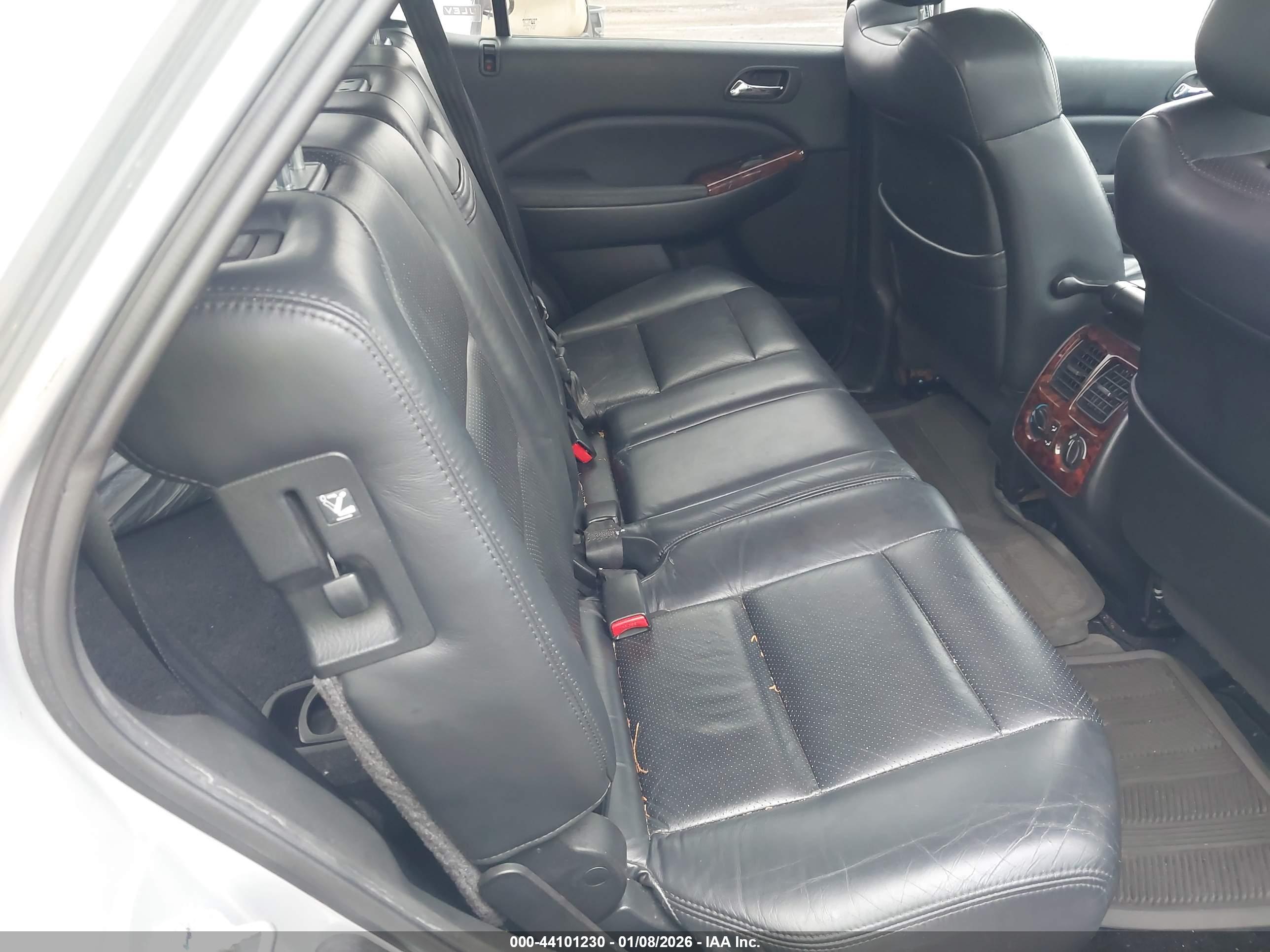 ACURA MDX image 8