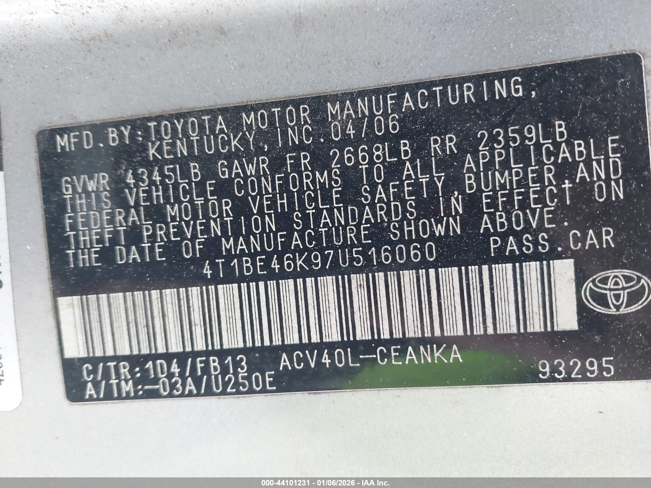 TOYOTA CAMRY image 9