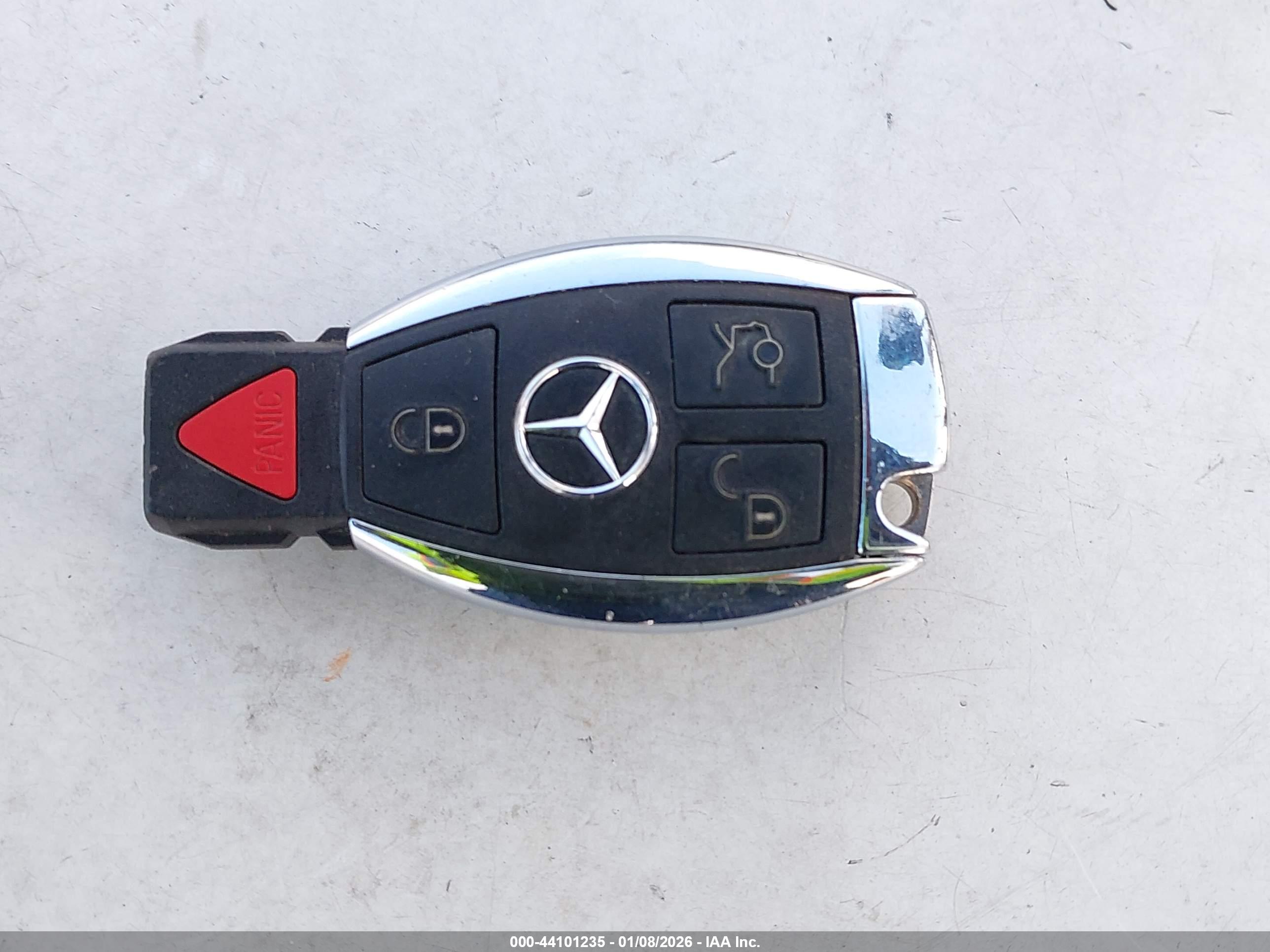 MERCEDES-BENZ GLA image 11