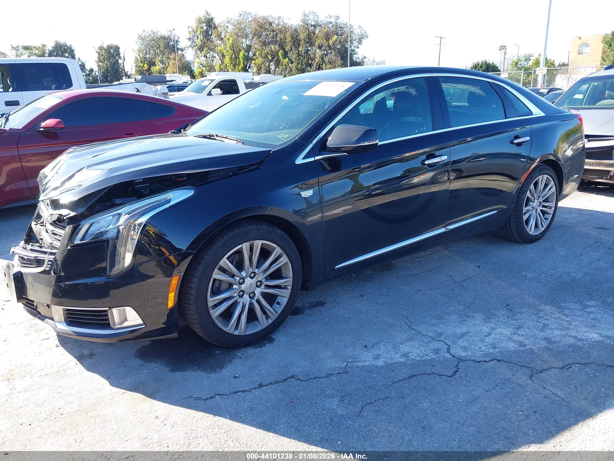 CADILLAC XTS image 2