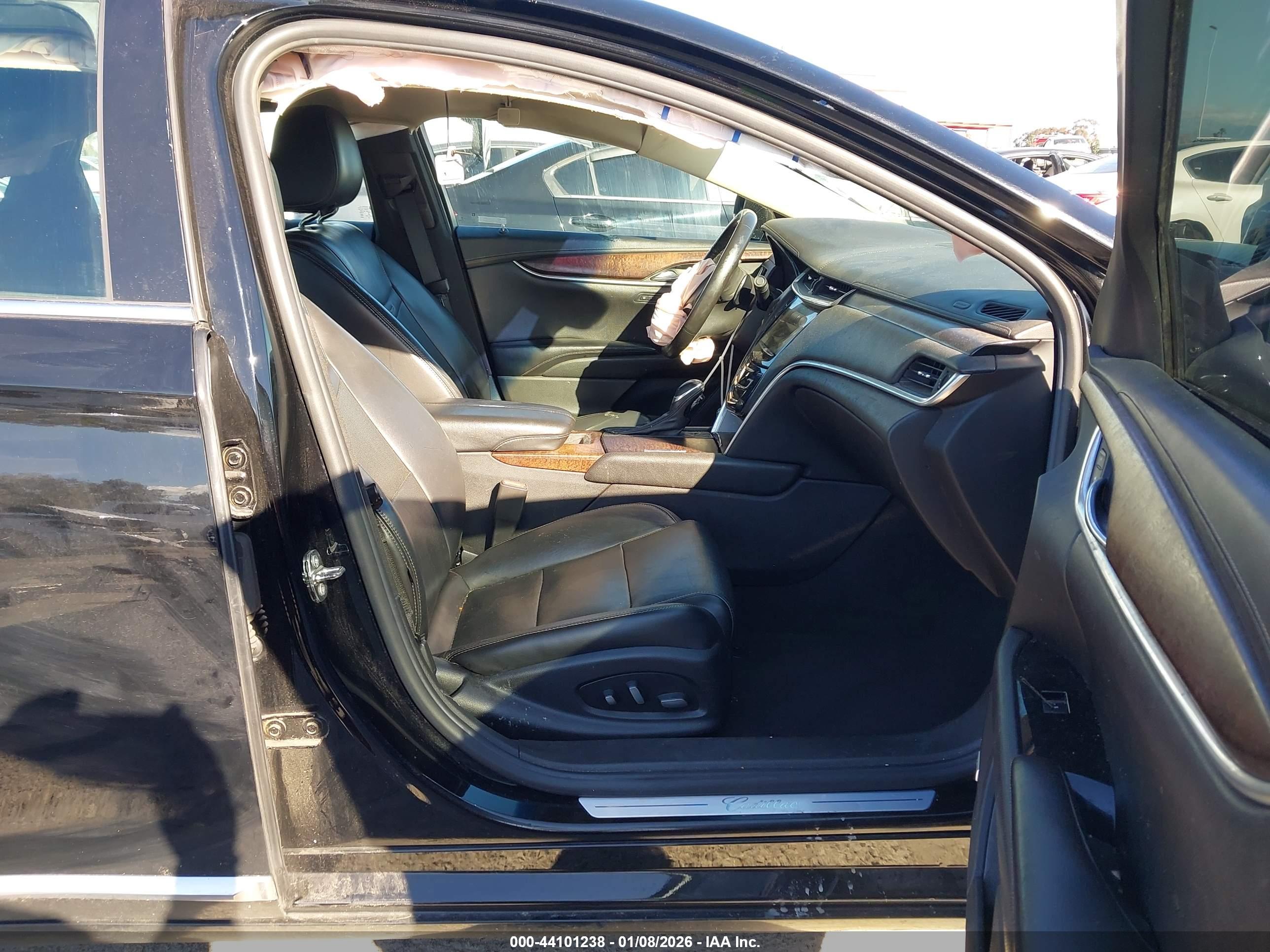 CADILLAC XTS image 5