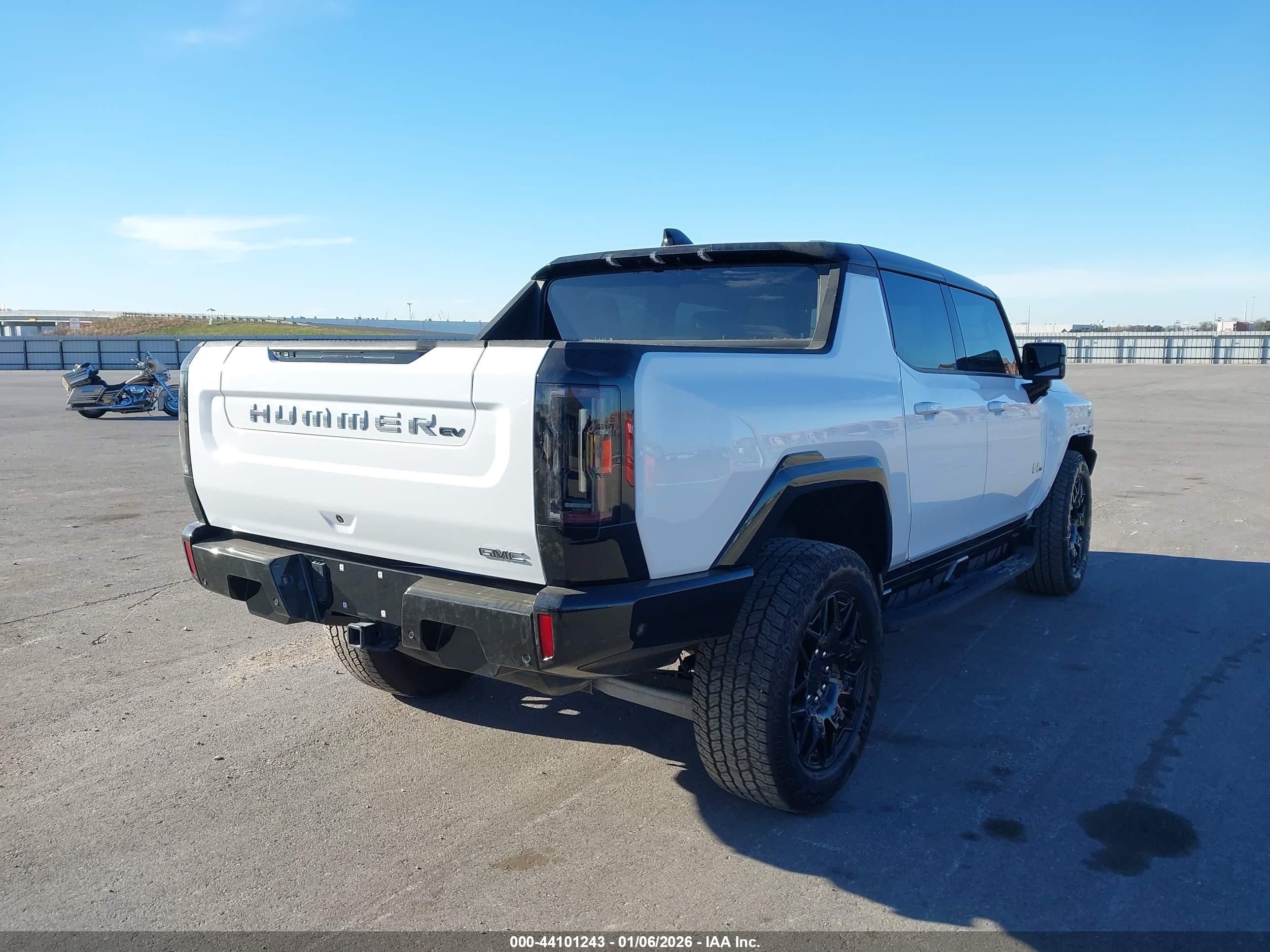 GMC HUMMER image 4