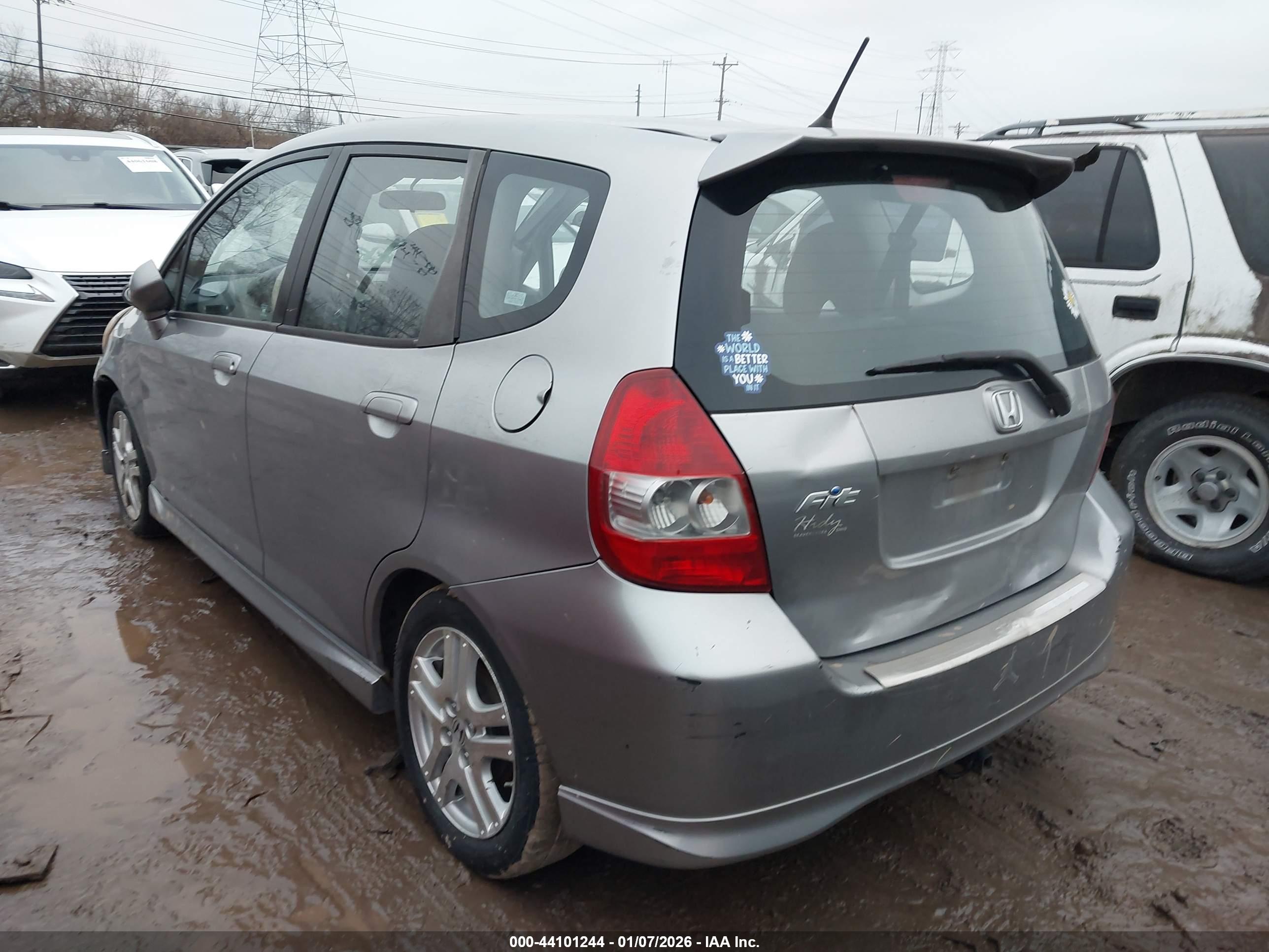 HONDA FIT image 3
