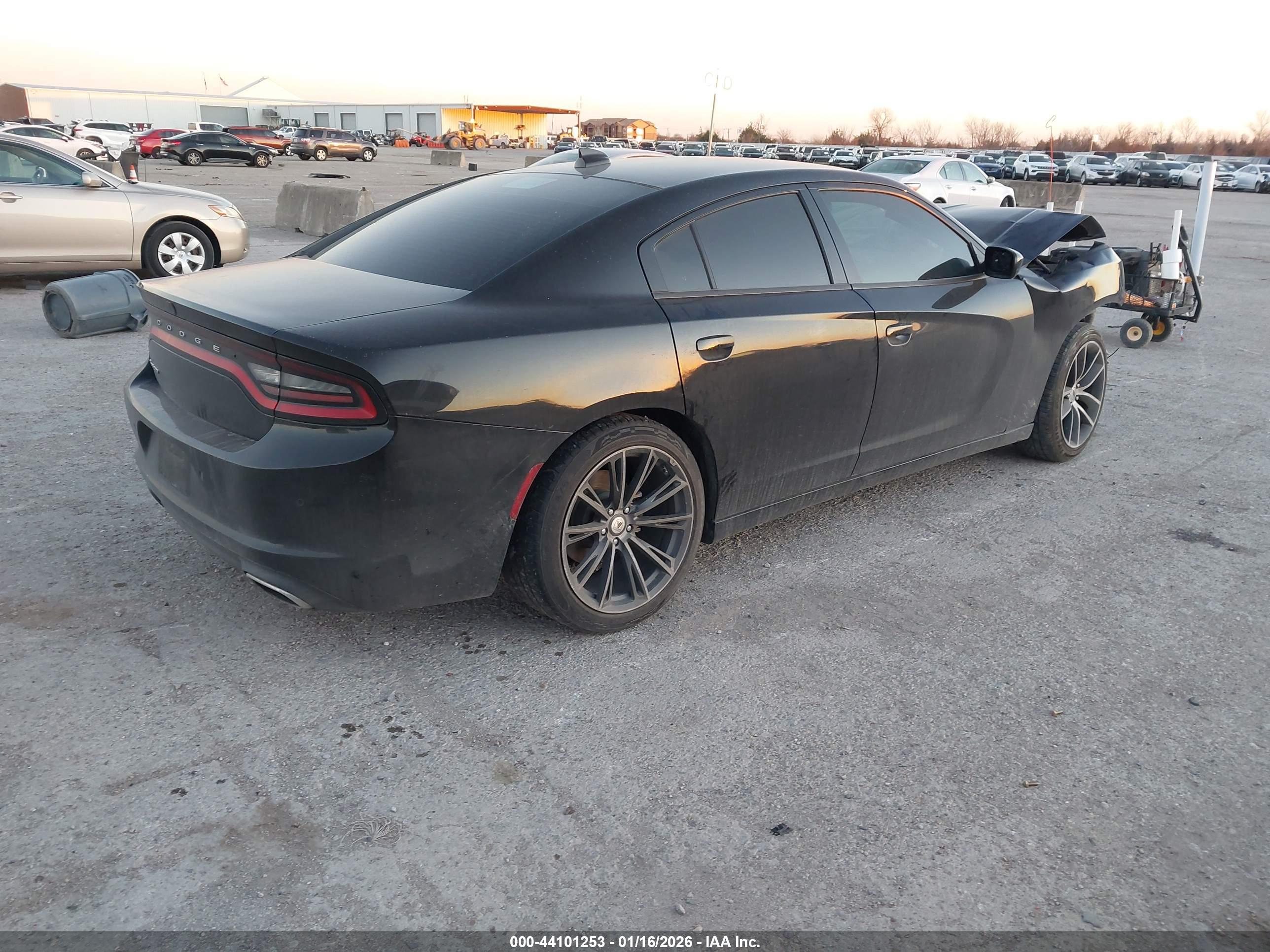 DODGE CHARGER image 4