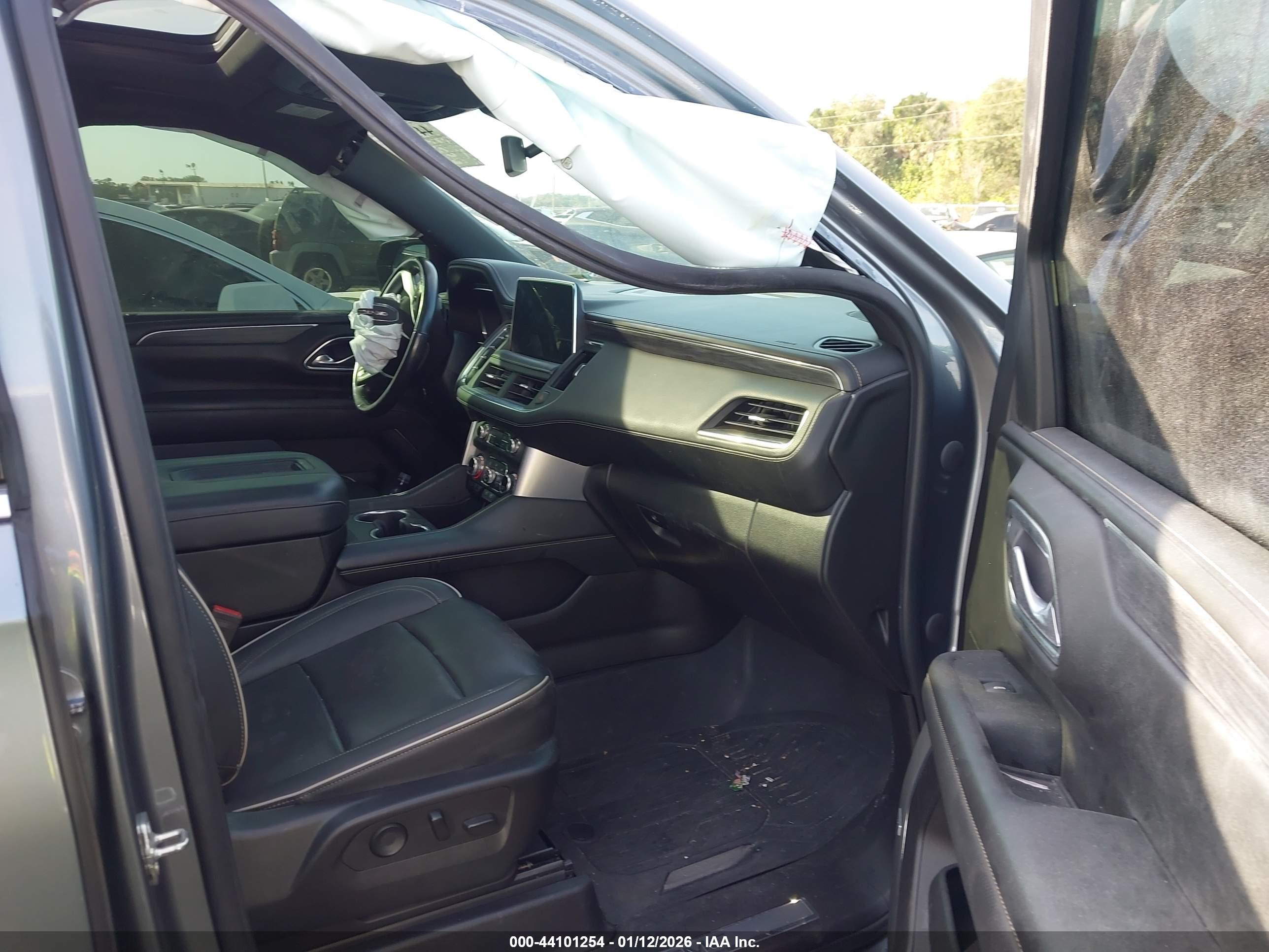 GMC YUKON image 5