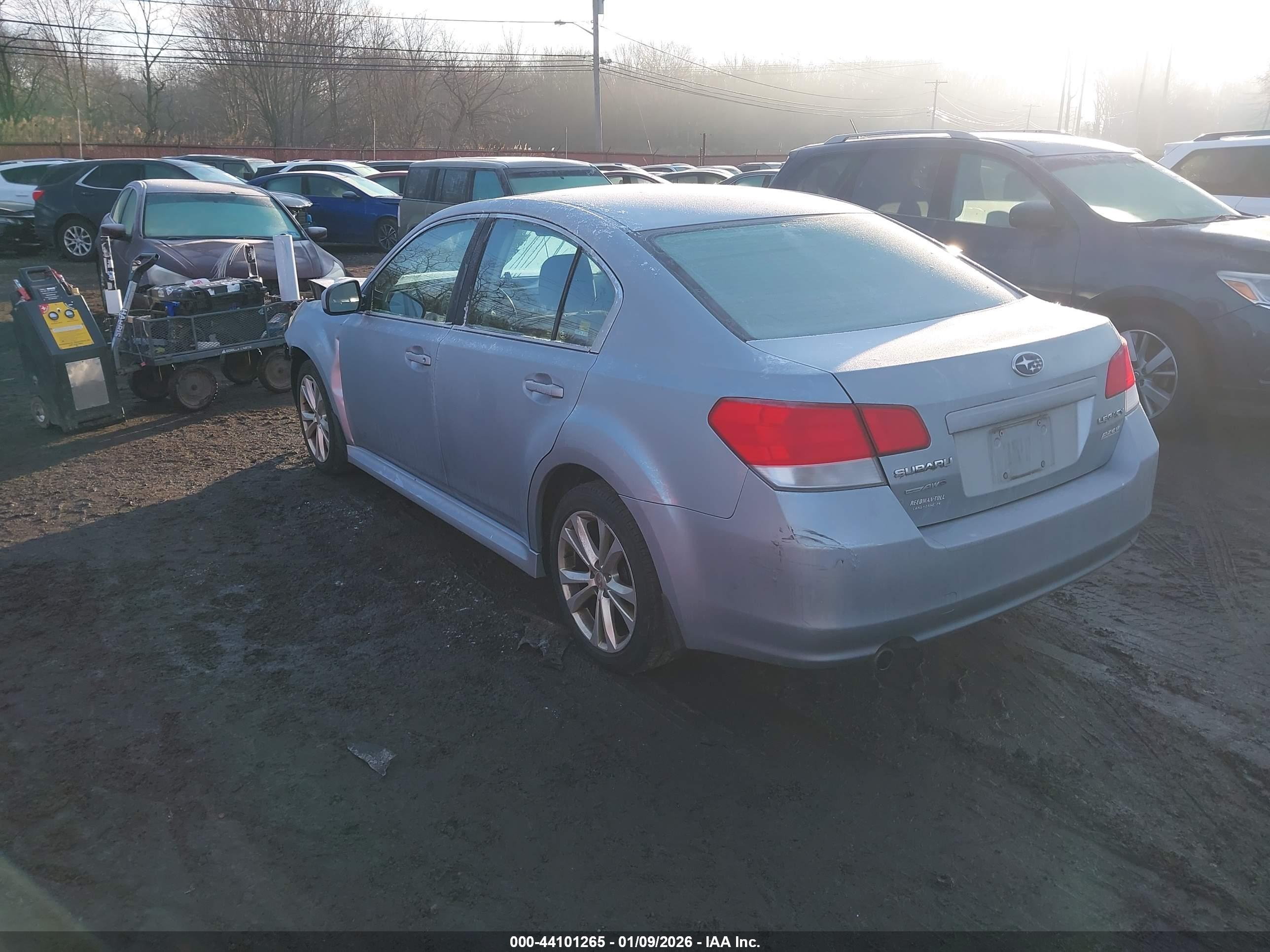 SUBARU LEGACY image 3