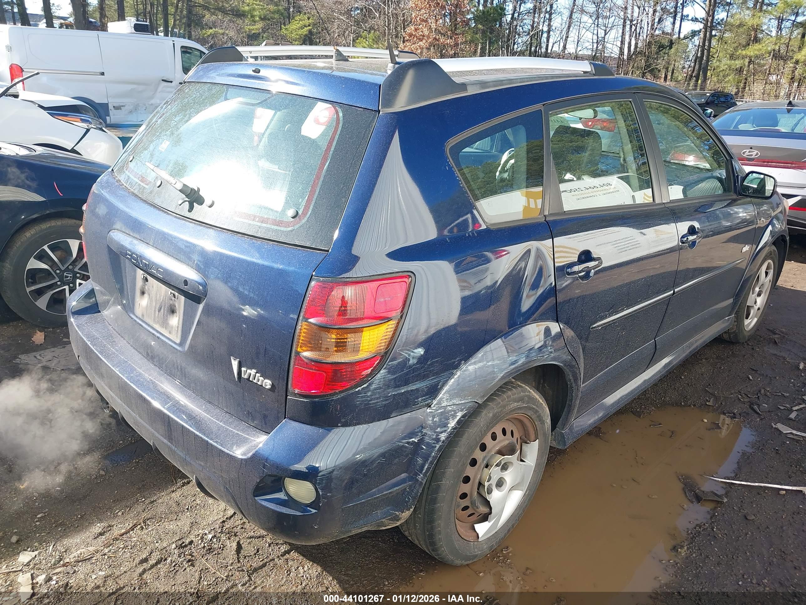 PONTIAC VIBE image 6