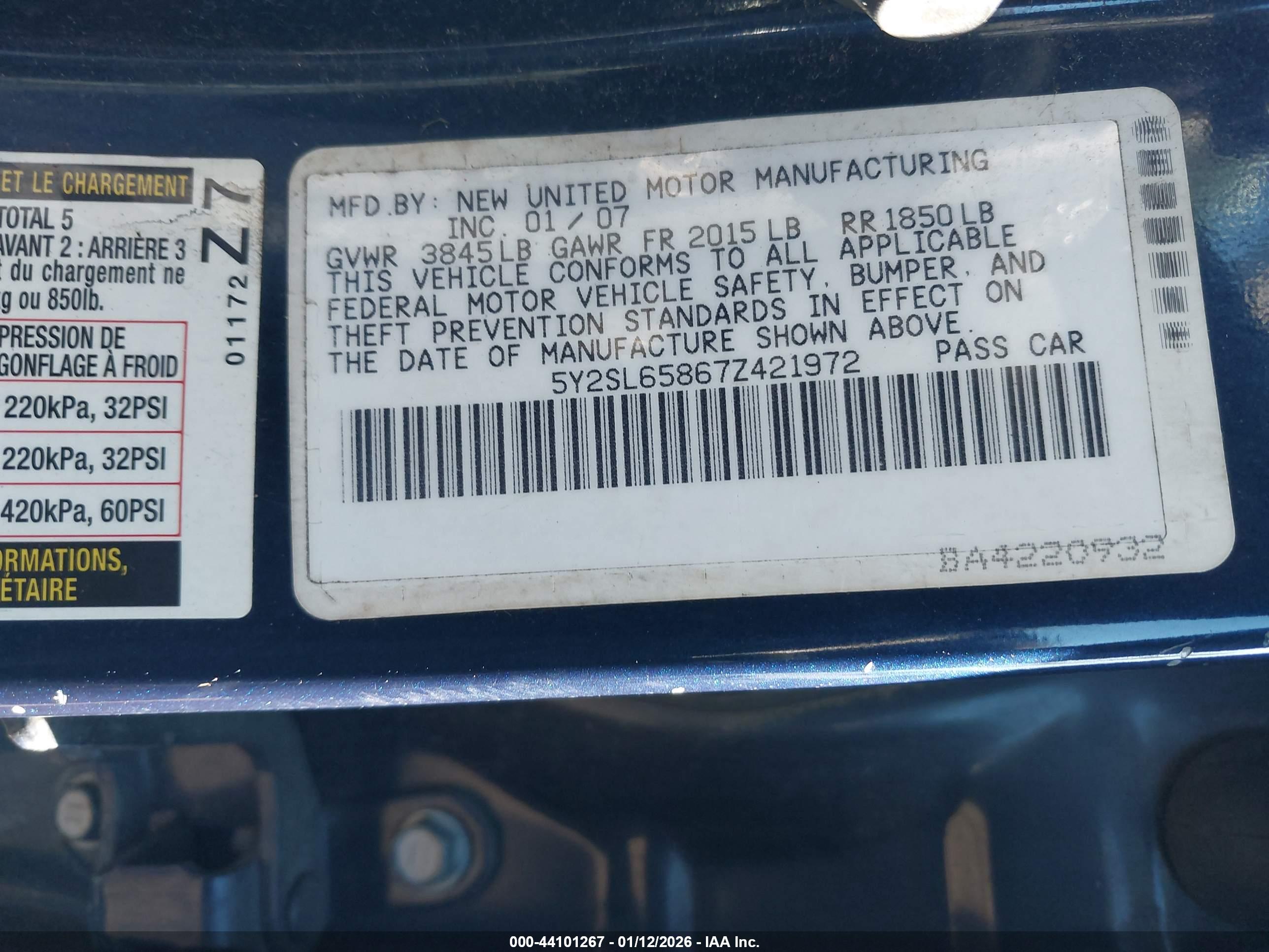 PONTIAC VIBE image 9