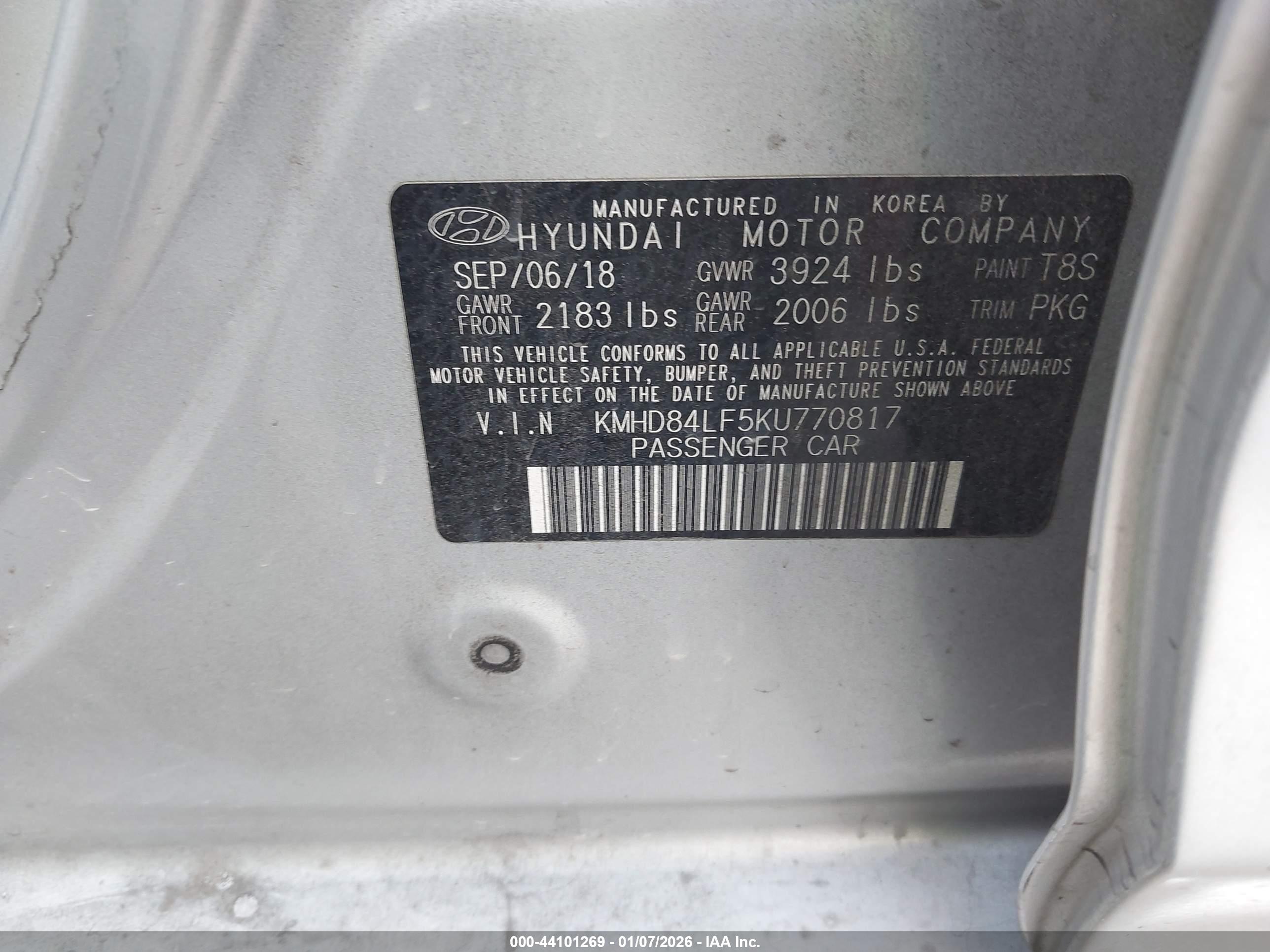 HYUNDAI ELANTRA image 9