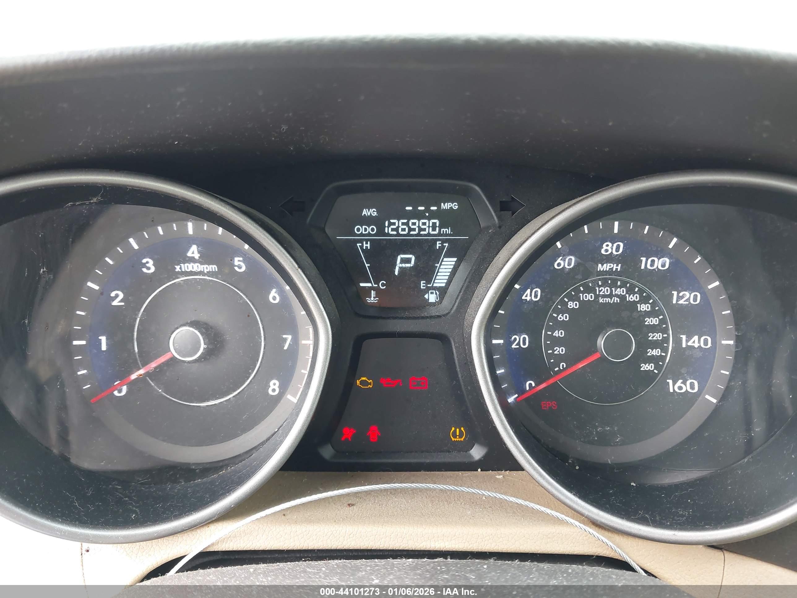 HYUNDAI ELANTRA image 7