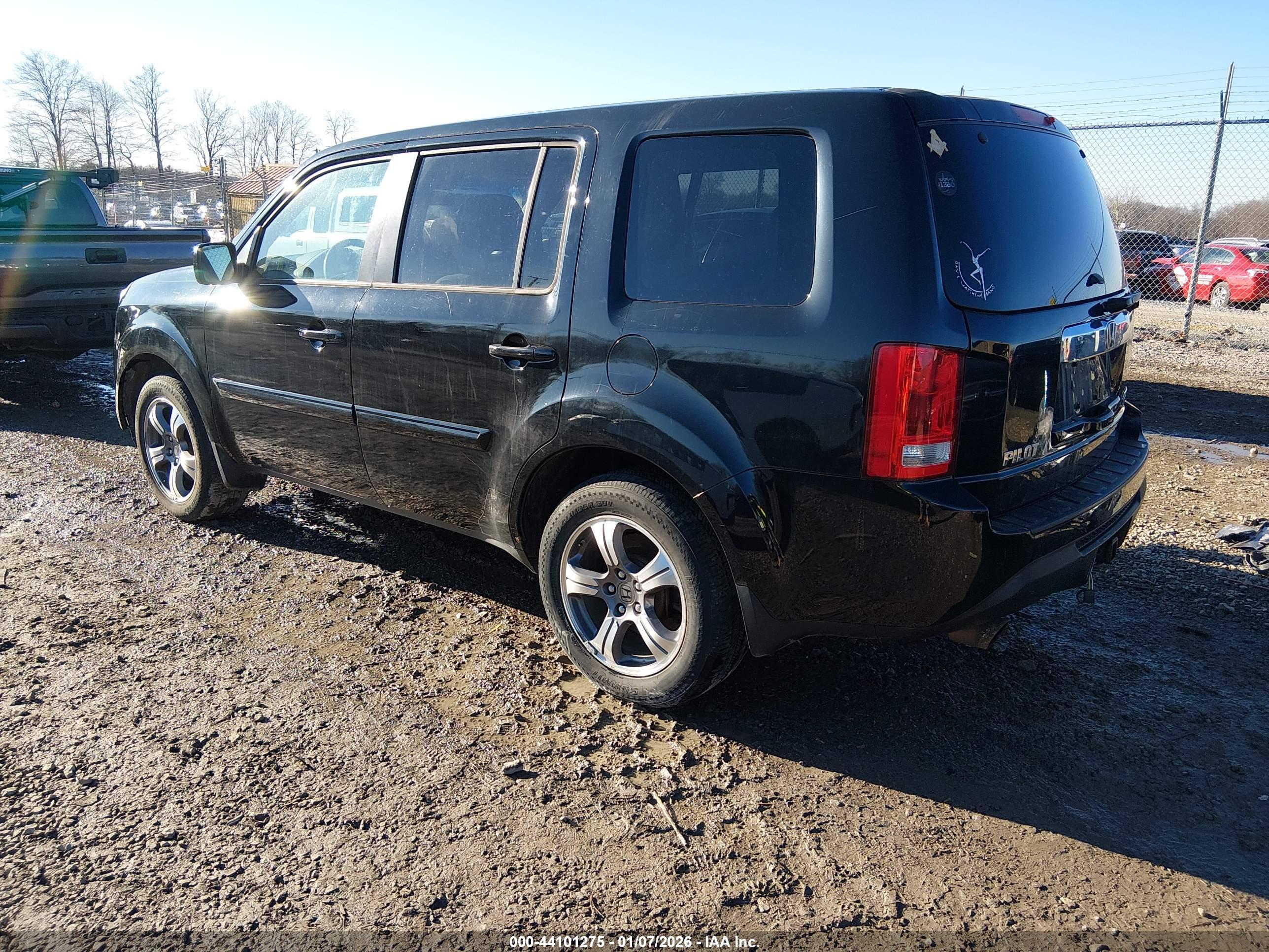 HONDA PILOT image 3