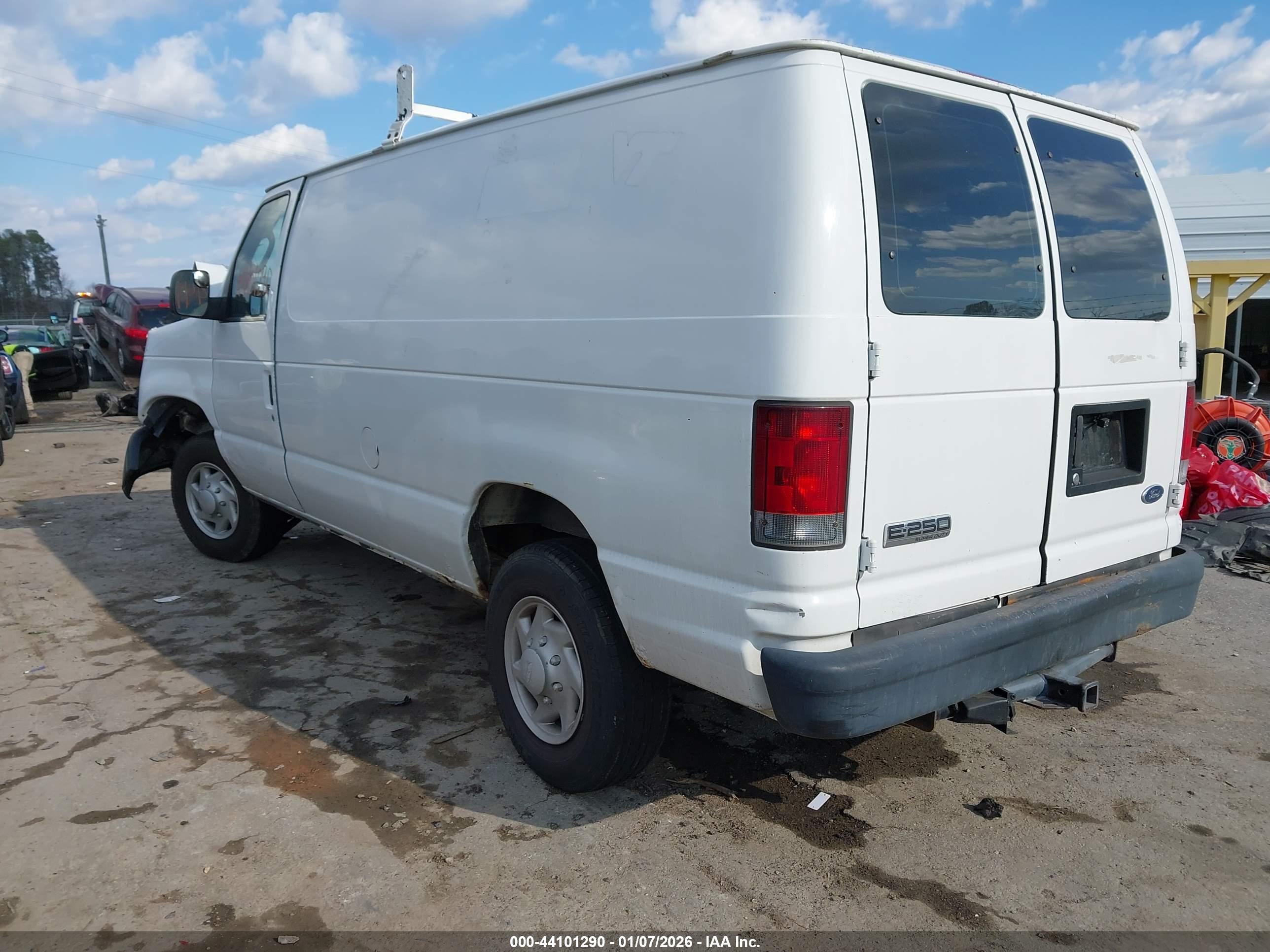 FORD E-250 image 3